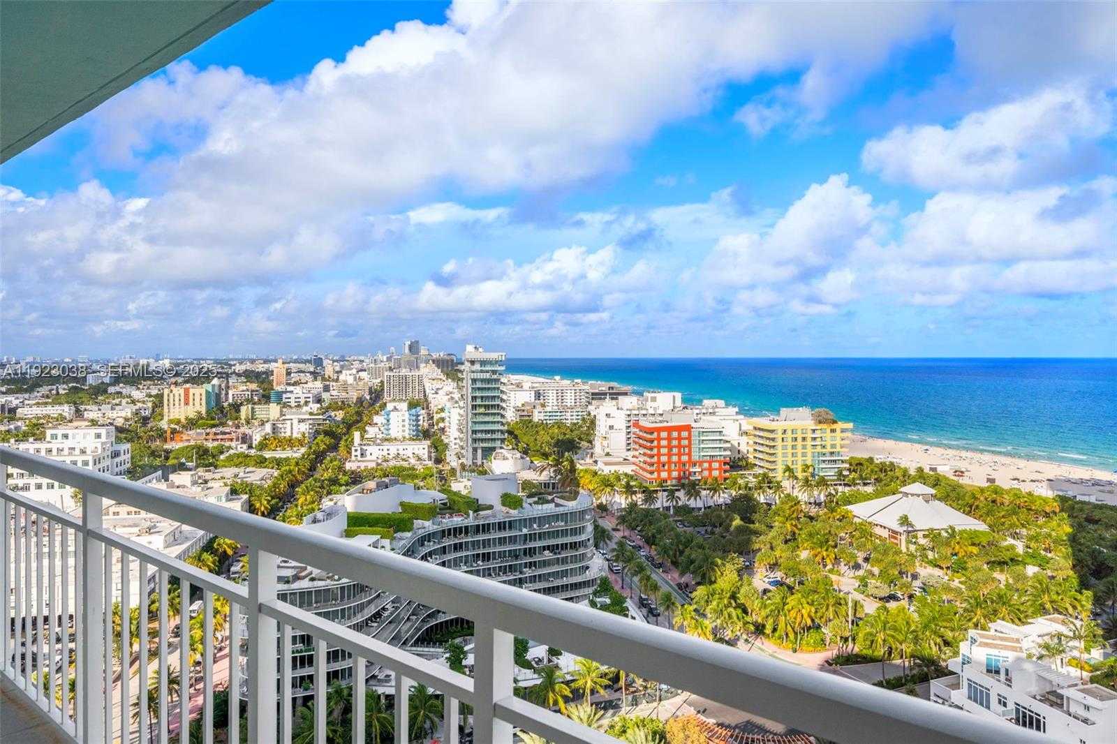 Small Image of 400 SOUTH POINTE DR #2208, Miami Beach Number 18