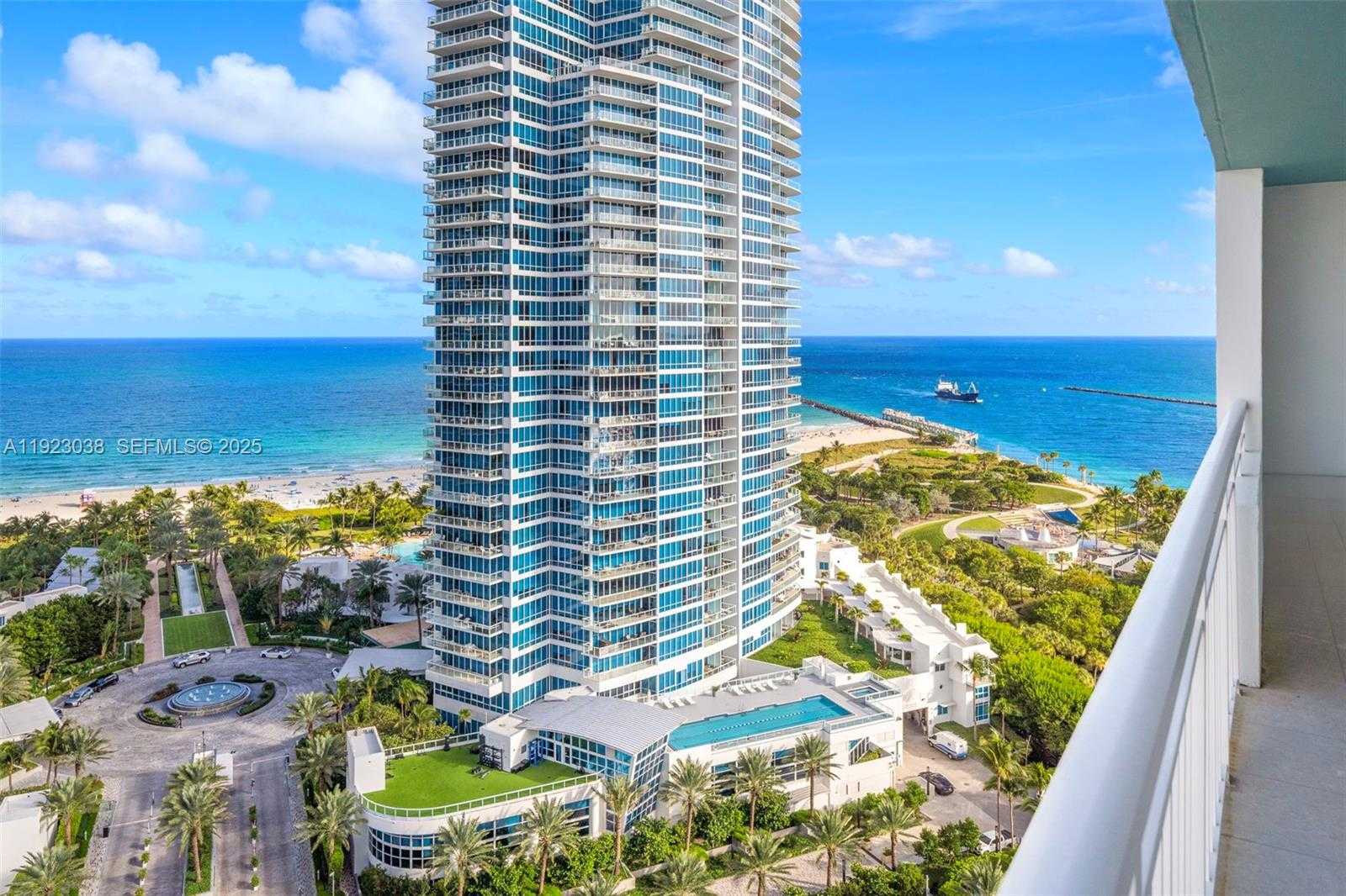 Small Image of 400 SOUTH POINTE DR #2208, Miami Beach Number 22