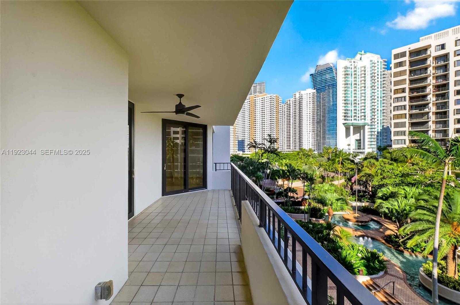 Small Image of 520 BRICKELL KEY DR #A604, Miami Number 36
