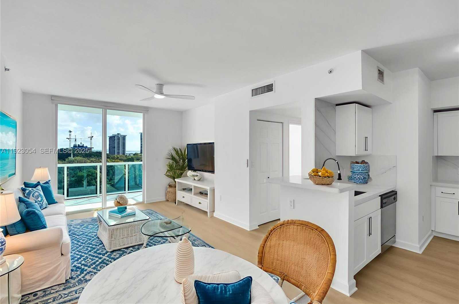 Small Image of 1723 SOUTH WEST 2ND AVE #909, Miami Number 3