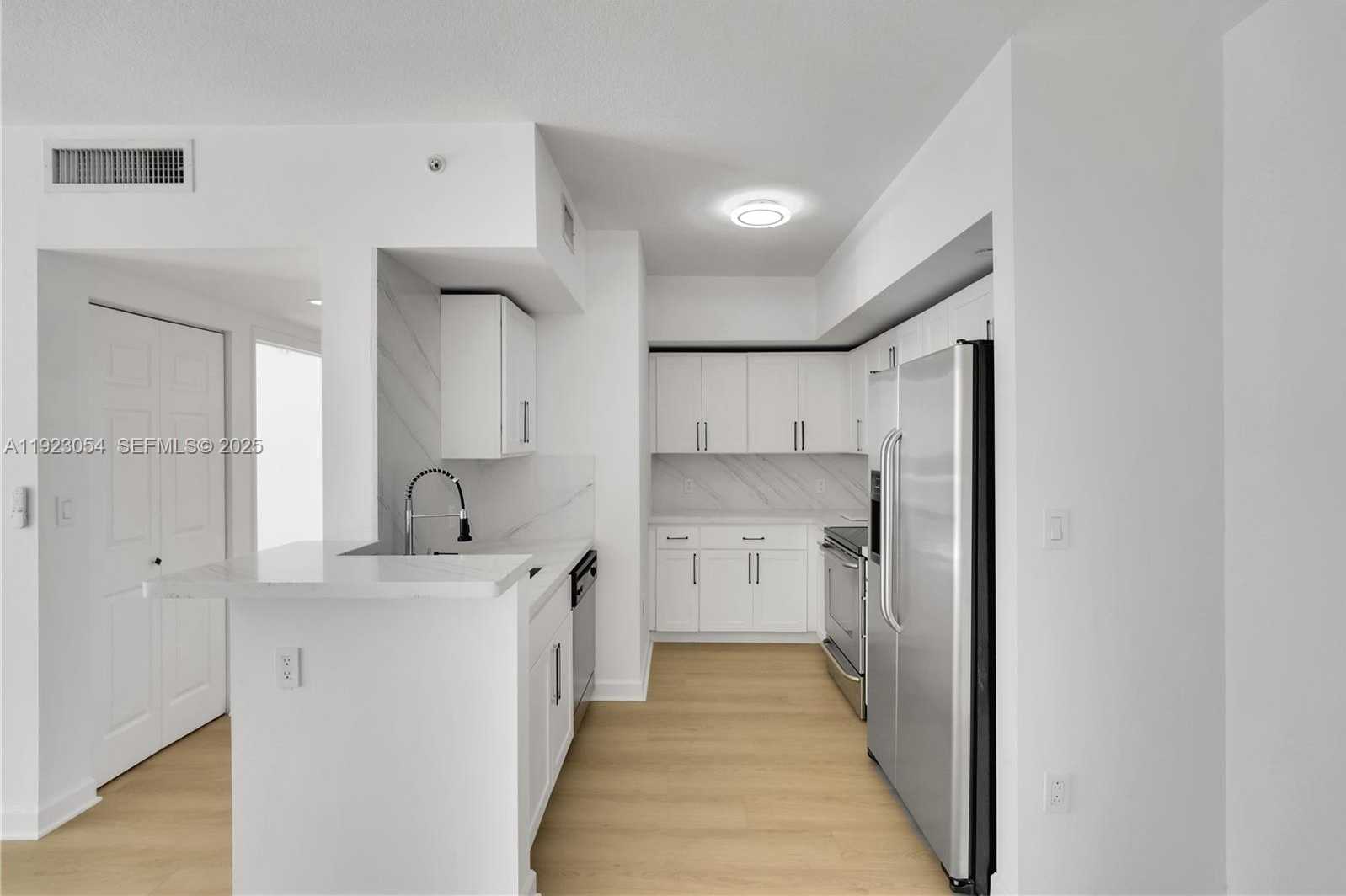 Small Image of 1723 SOUTH WEST 2ND AVE #909, Miami Number 8