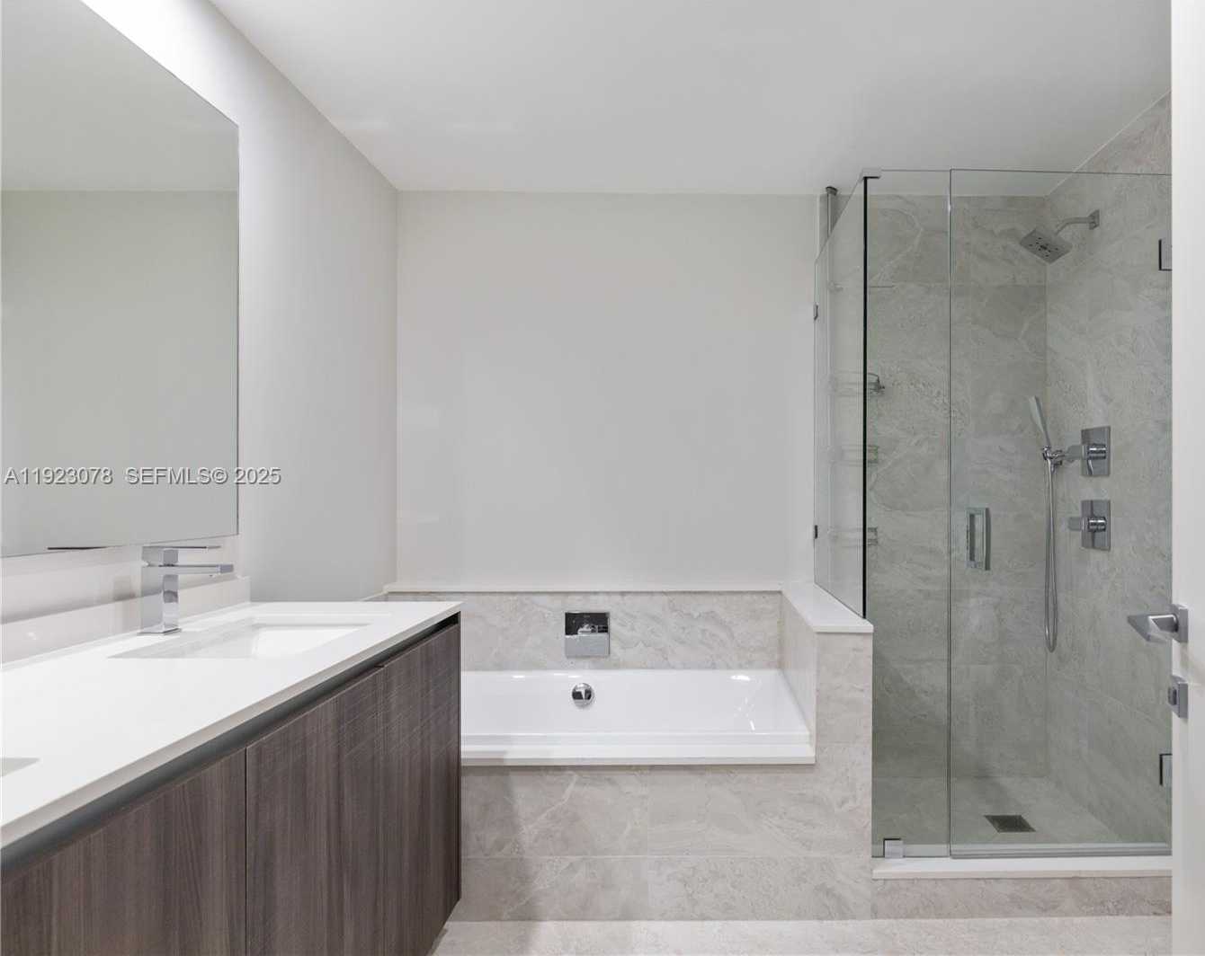 Small Image of 488 NORTH EAST 18TH ST #5012, Miami Number 13