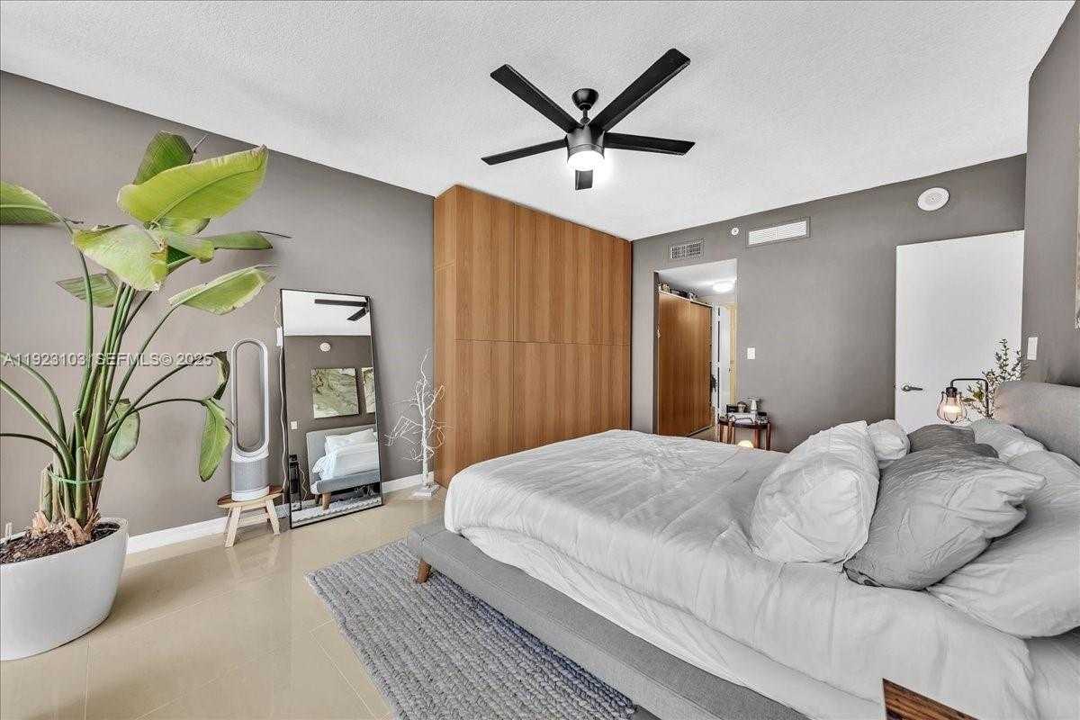 Imagen de Pequeño Objeto