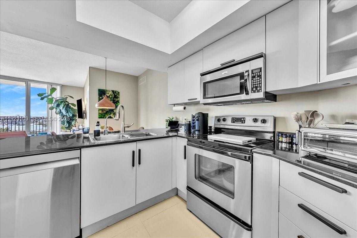 Imagen de Pequeño Objeto