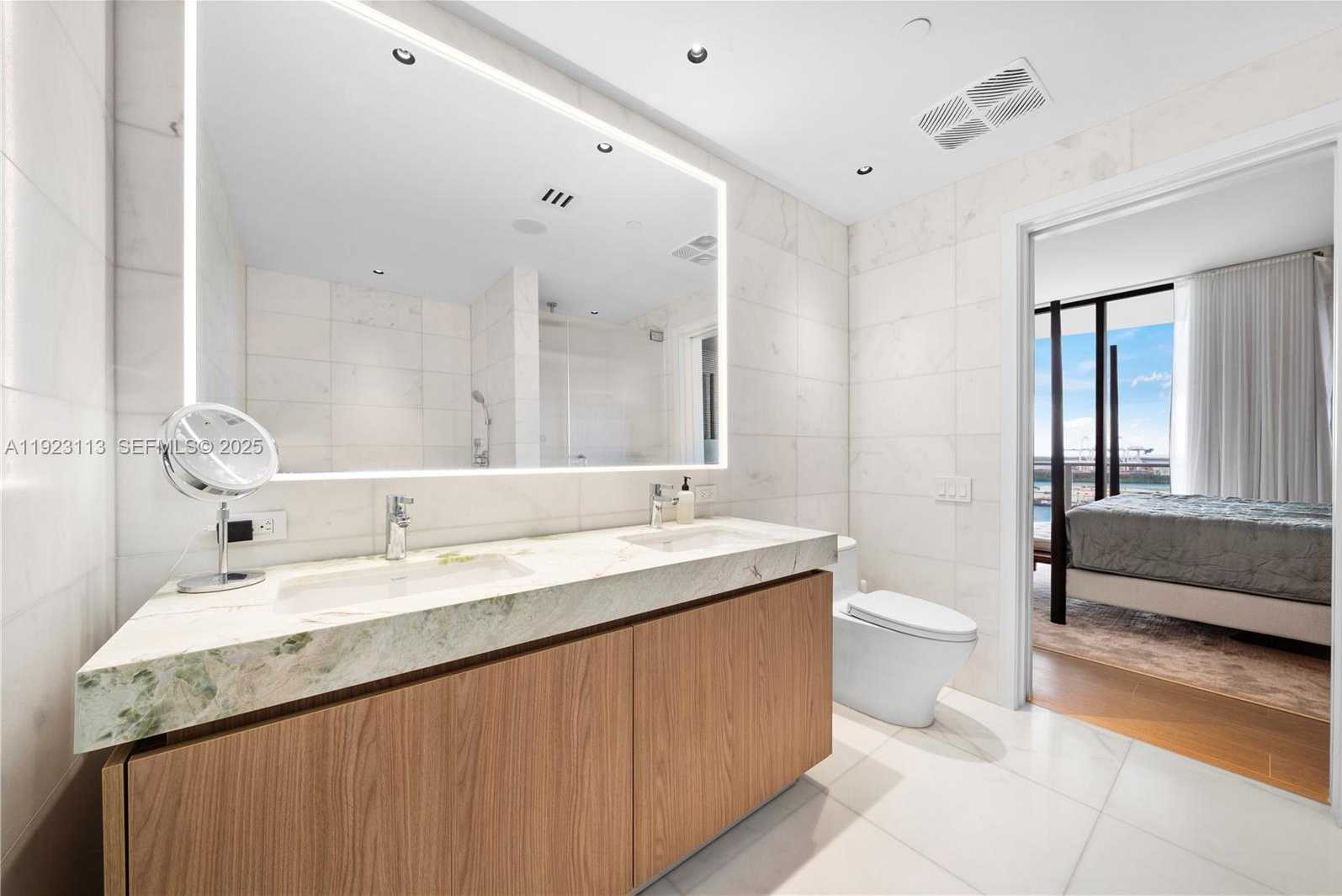 Small Image of 500 ALTON RD #1601, Miami Beach Number 7