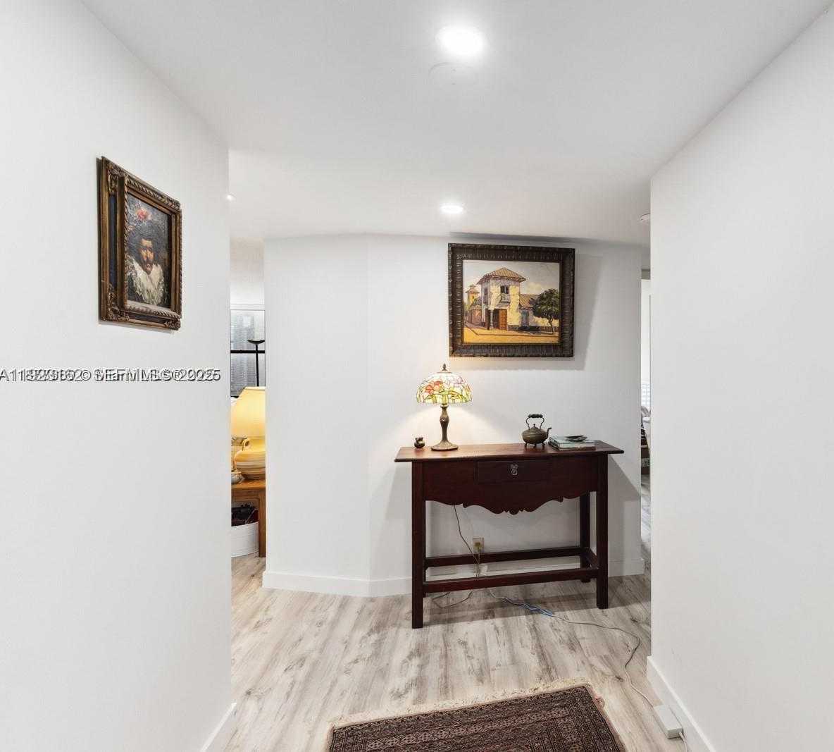 Small Image of 1901 BRICKELL AVE #B2413, Miami Number 15