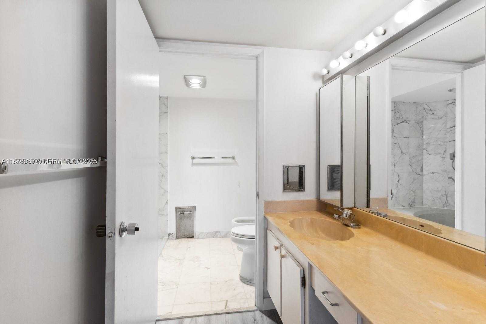 Small Image of 1901 BRICKELL AVE #B2413, Miami Number 20