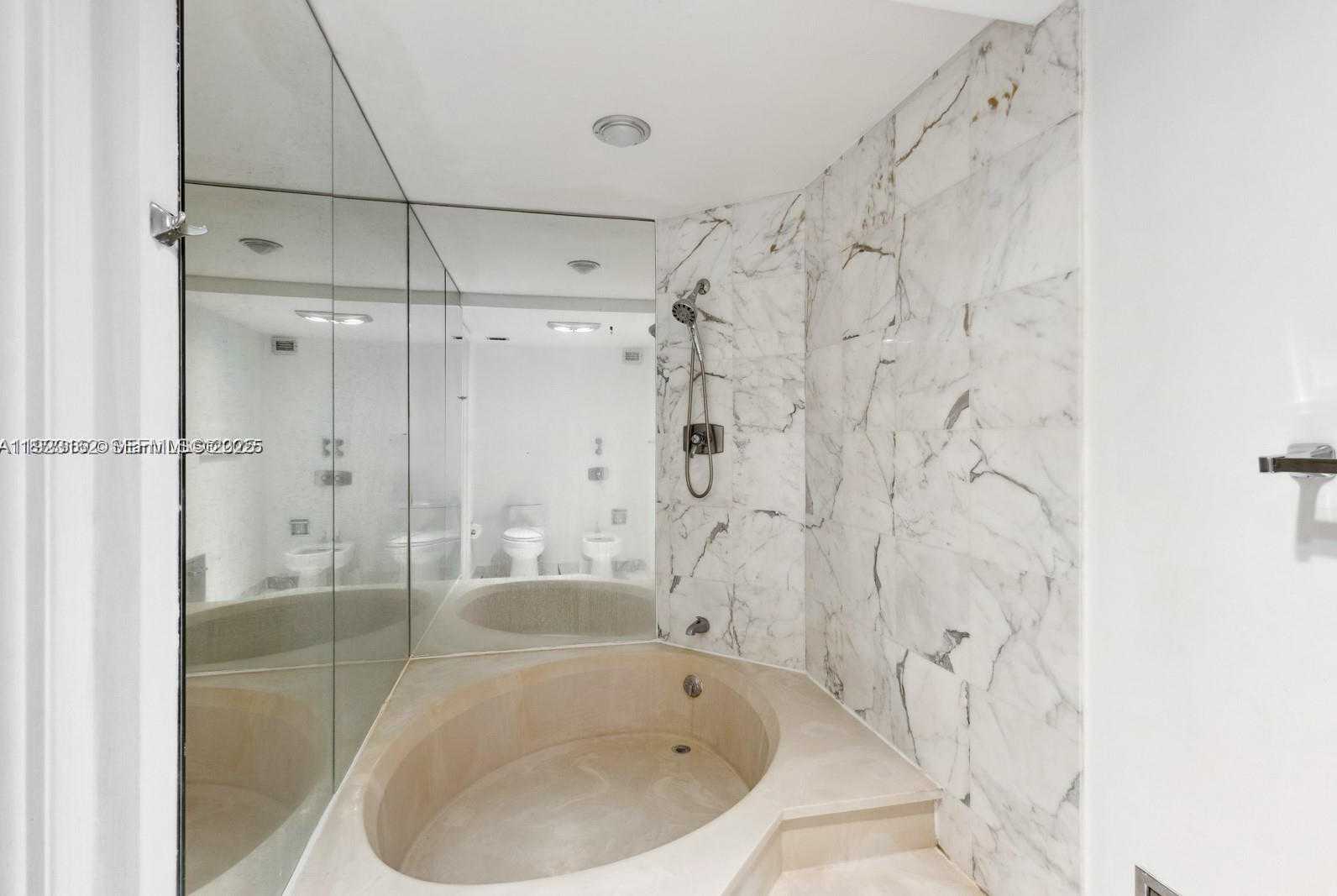 Small Image of 1901 BRICKELL AVE #B2413, Miami Number 21