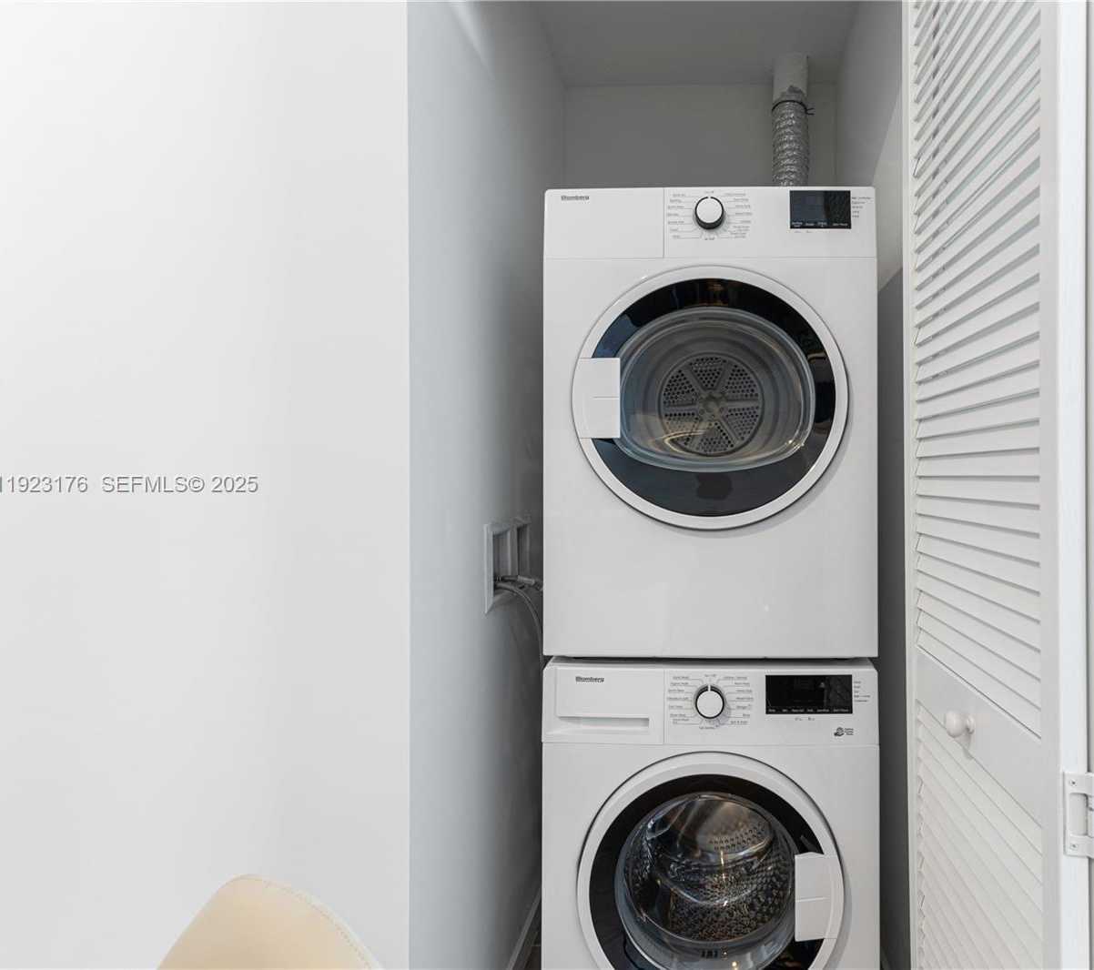 Small Image of 398 NORTH EAST 5TH ST #4310, Miami Number 21