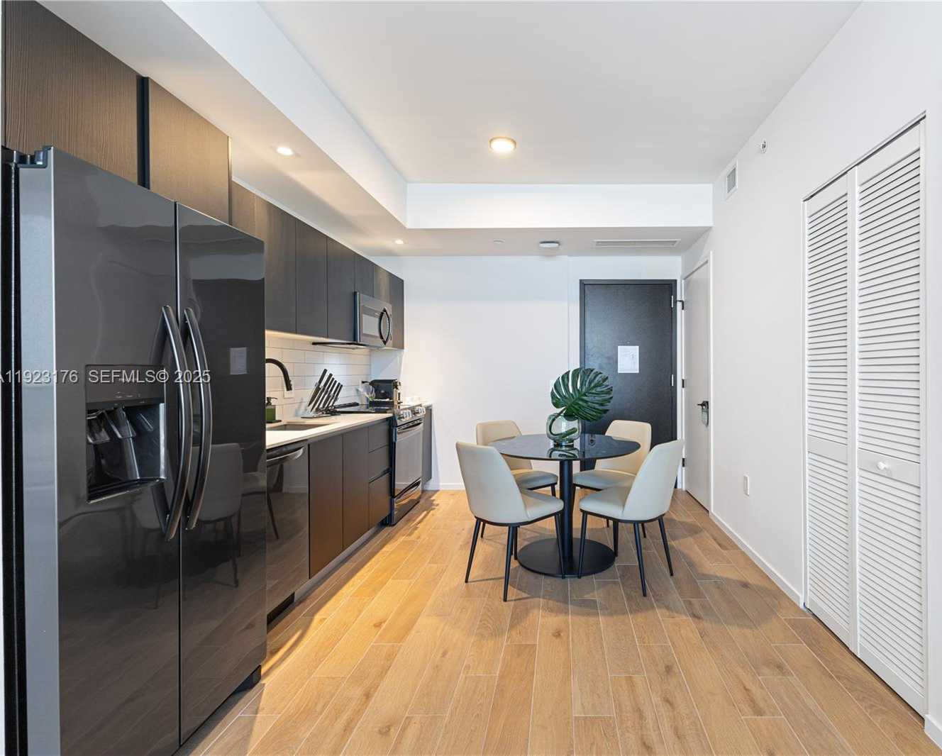 Small Image of 398 NORTH EAST 5TH ST #4310, Miami Number 8