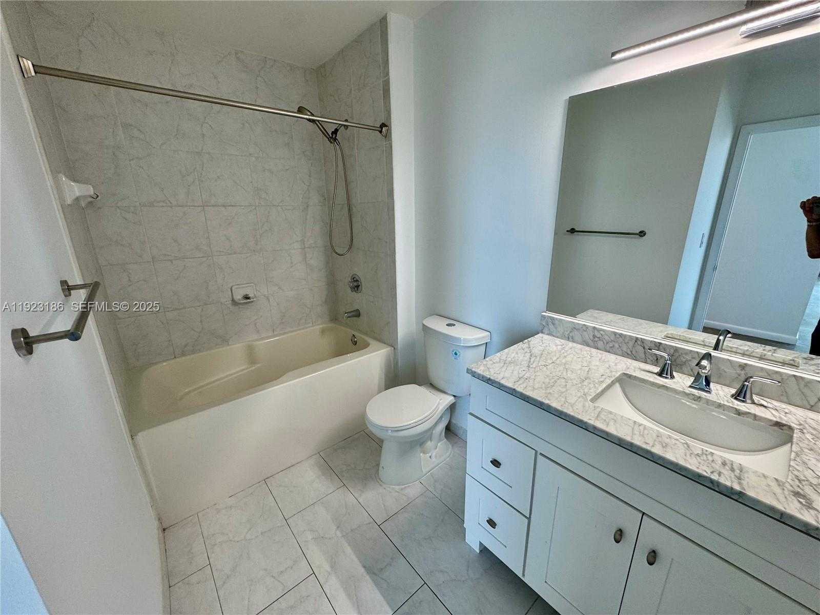 Small Image of 133 NORTH EAST 2ND AVE #3612, Miami Number 6