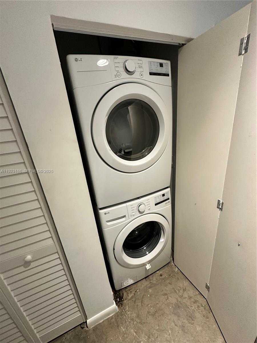 Small Image of 133 NORTH EAST 2ND AVE #3612, Miami Number 8