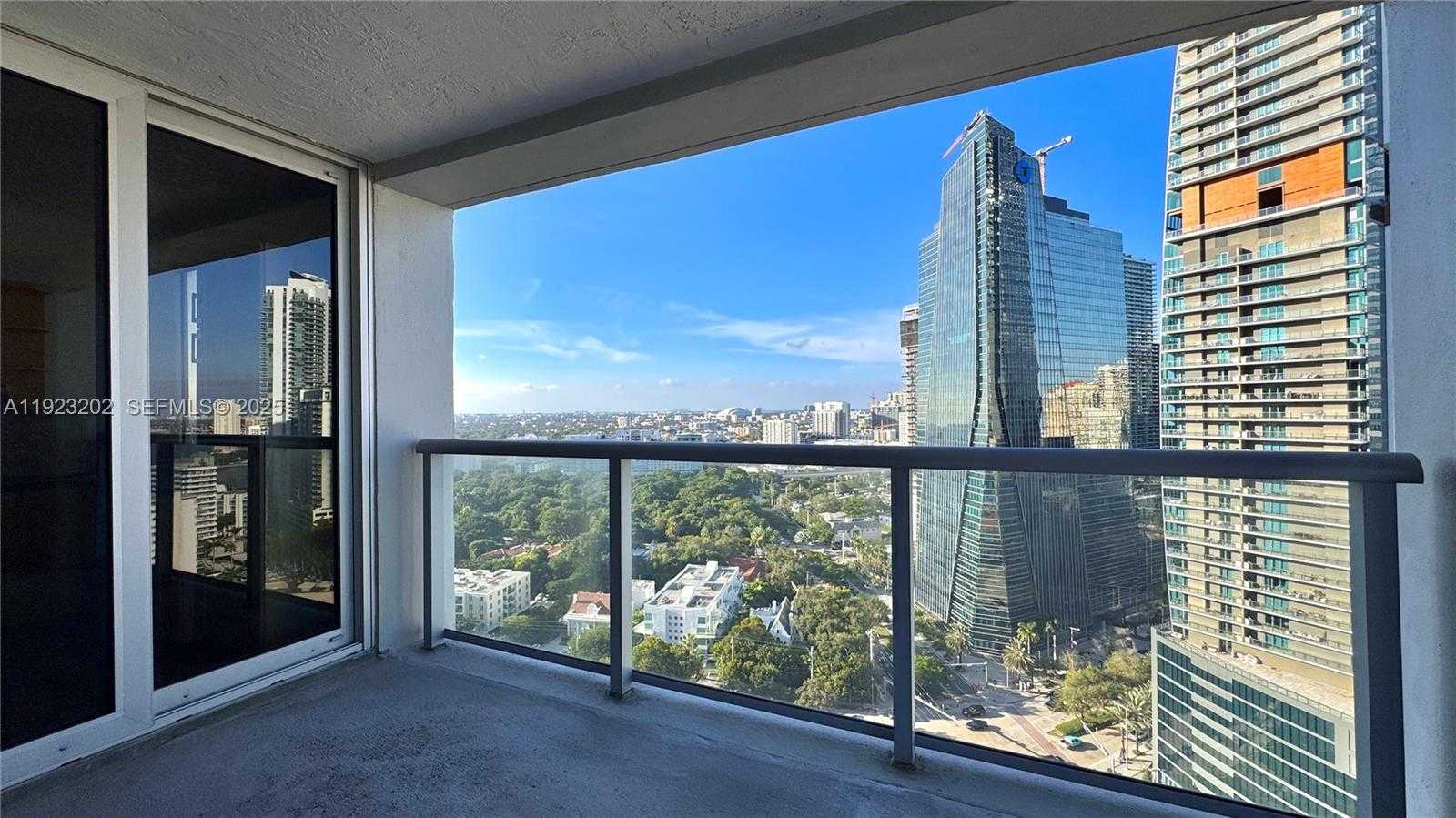 Small Image of 1541 BRICKELL AVE #C2705, Miami Number 4