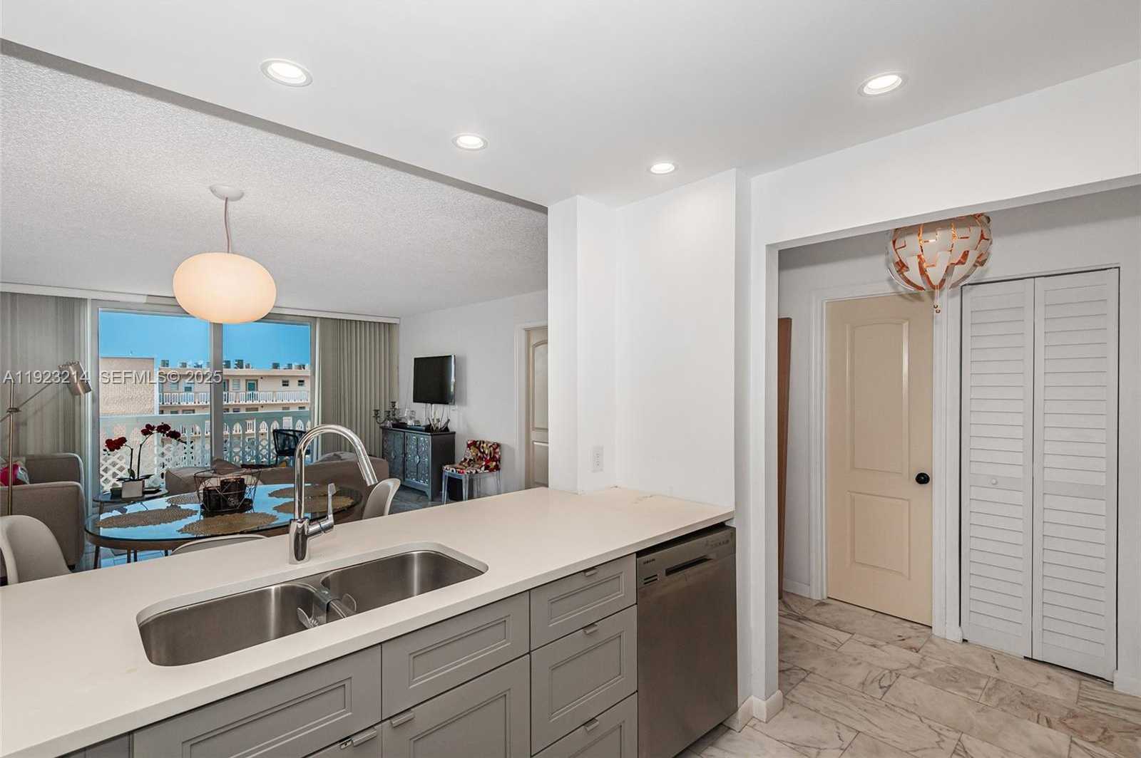 Small Image of 401 NORTH EAST 14TH AVE #705, Hallandale Beach Number 3