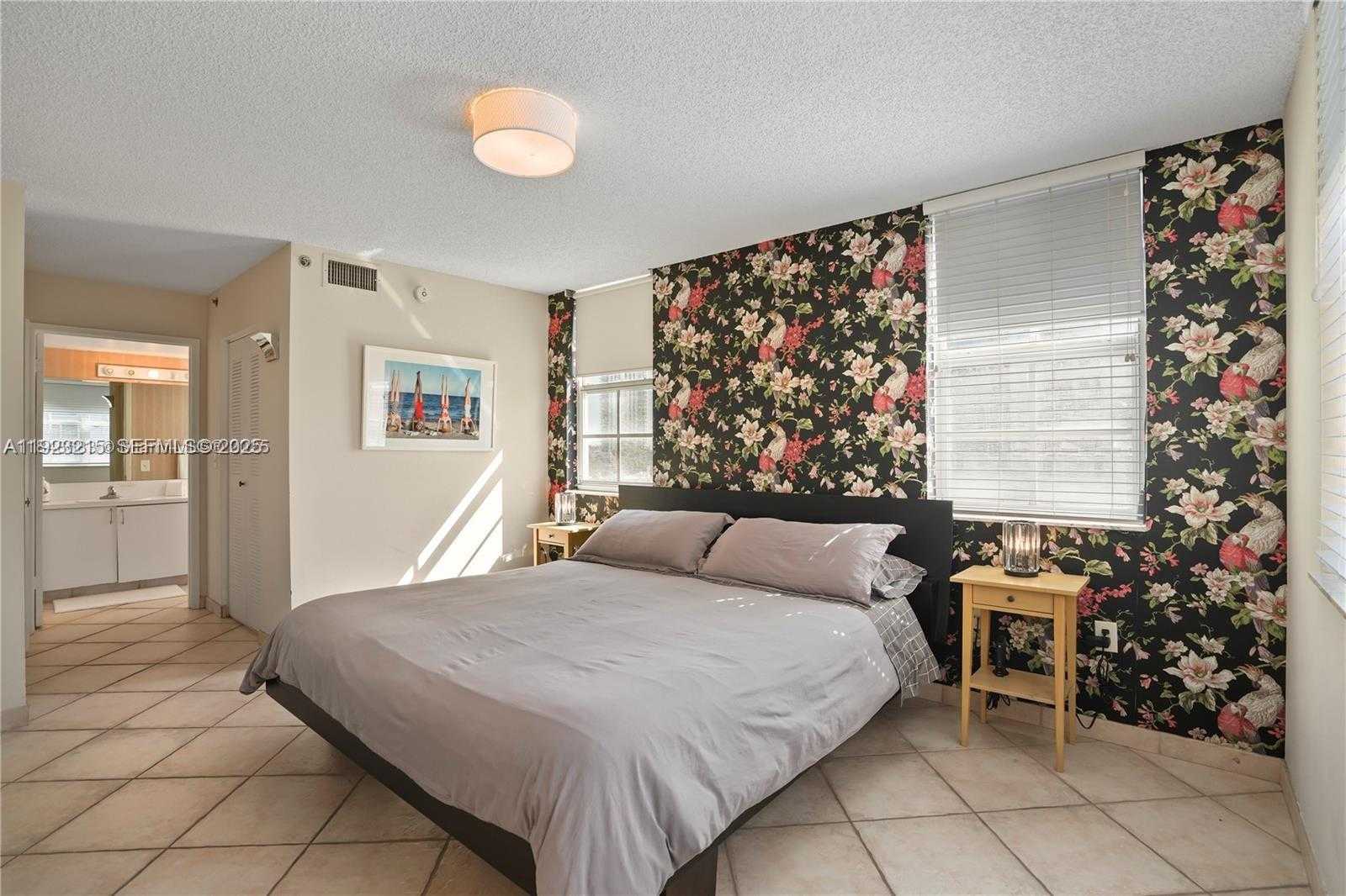 Small Image of 19555 EAST COUNTRY CLUB DR #8502, Aventura Number 8