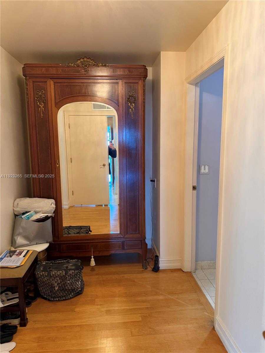 Small Image of 10101 COLLINS AVE #9A, Bal Harbour Number 21