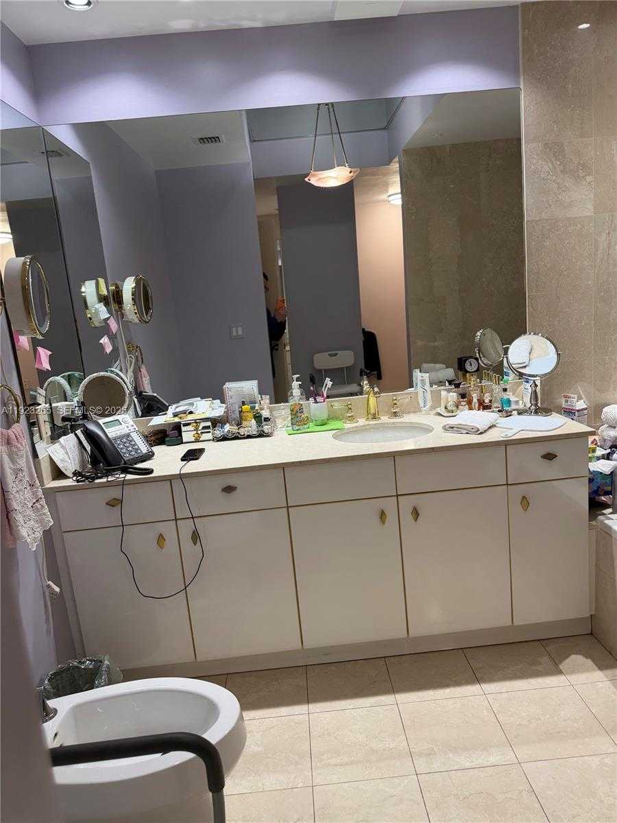 Small Image of 10101 COLLINS AVE #9A, Bal Harbour Number 24