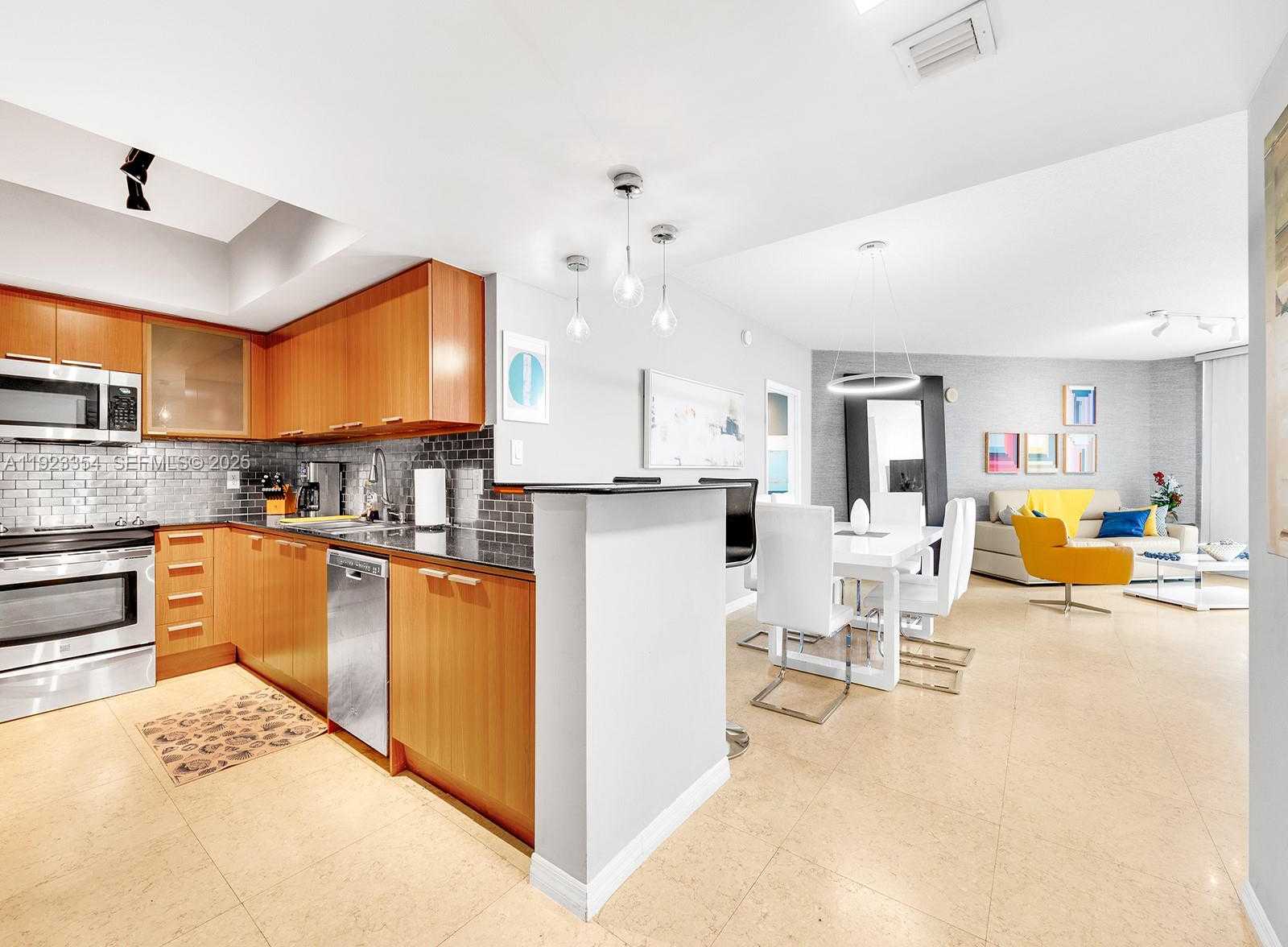 Small Image of 16699 COLLINS AVE #2906, Sunny Isles Beach Number 4