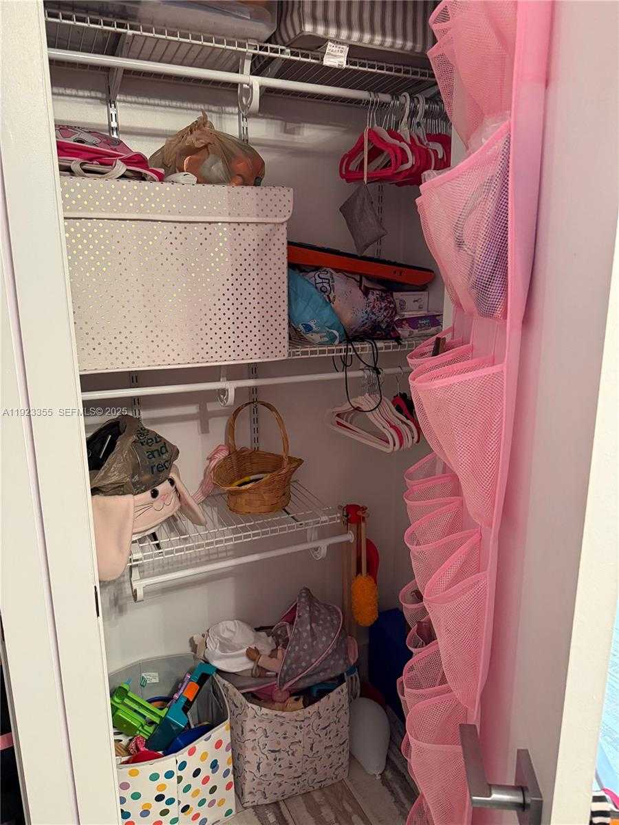 Small Image of 5750 COLLINS AVE #11D, Miami Beach Number 35