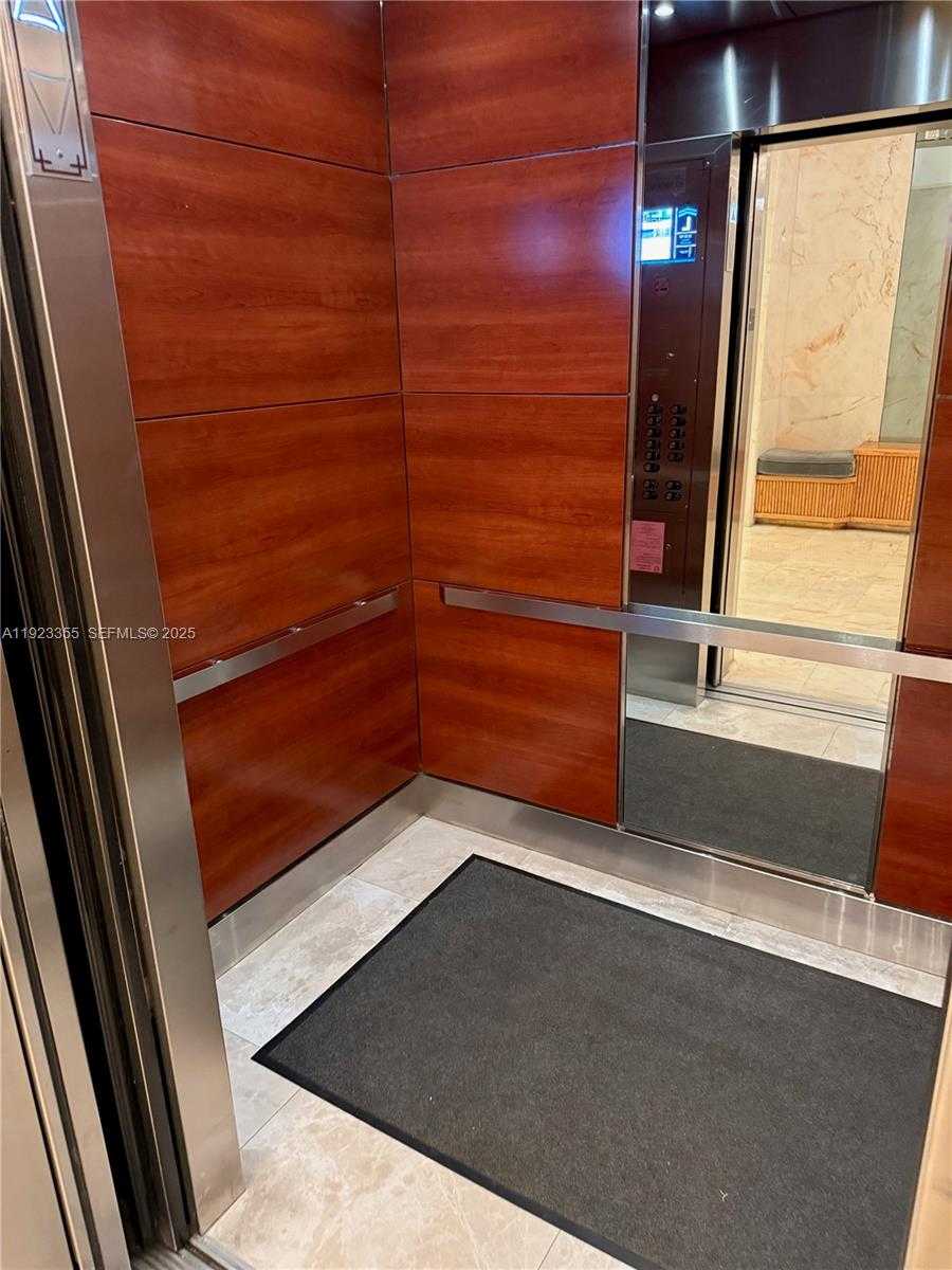 Small Image of 5750 COLLINS AVE #11D, Miami Beach Number 6