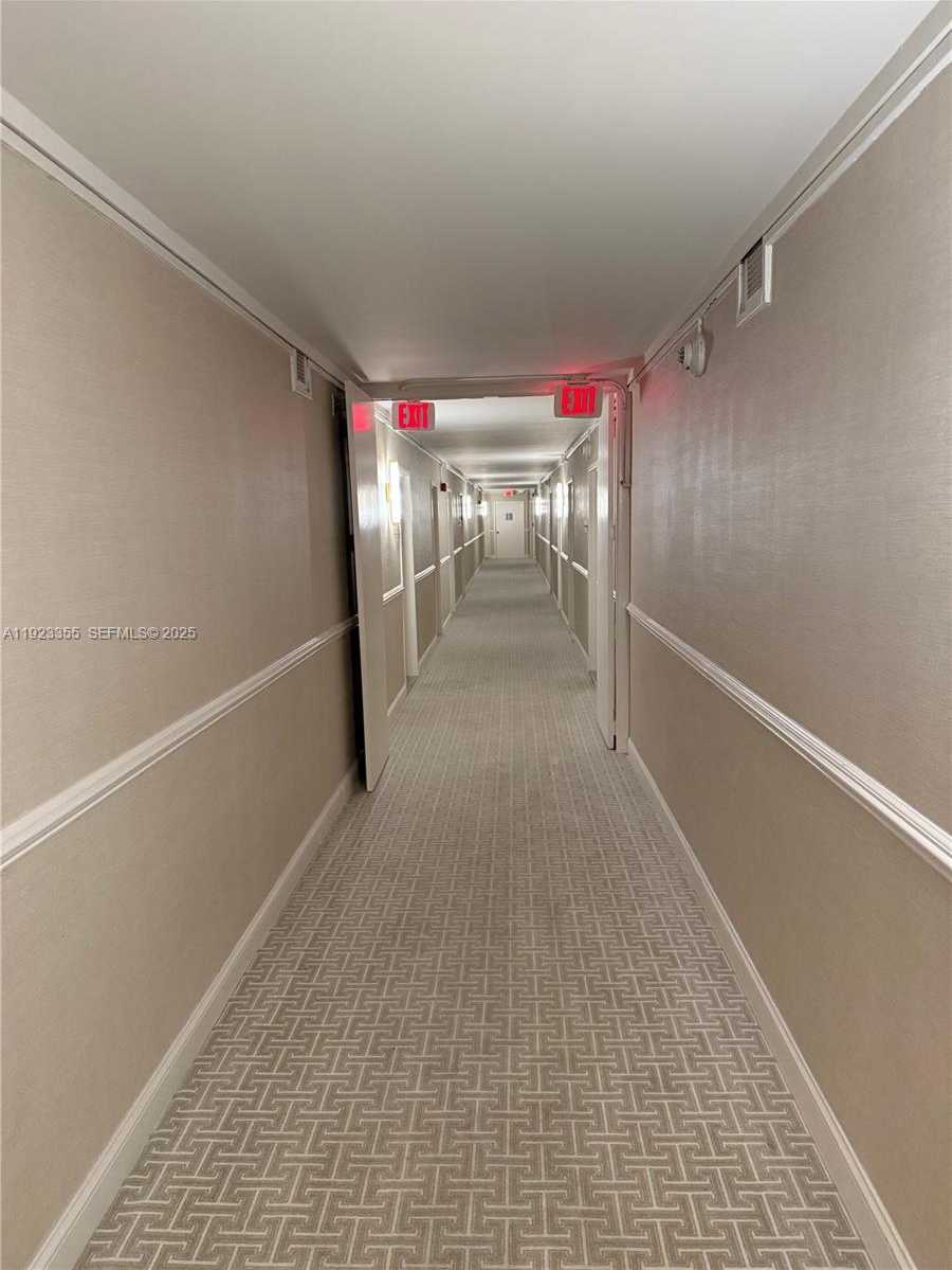 Small Image of 5750 COLLINS AVE #11D, Miami Beach Number 7