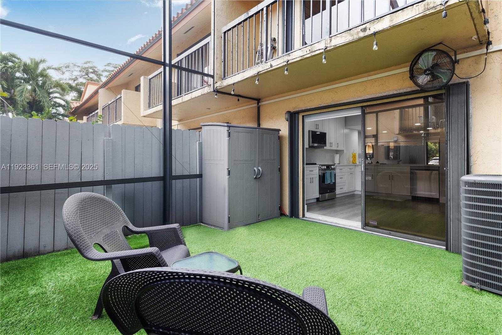 Small Image of 10053 SOUTH WEST 77TH CT, Miami Number 21