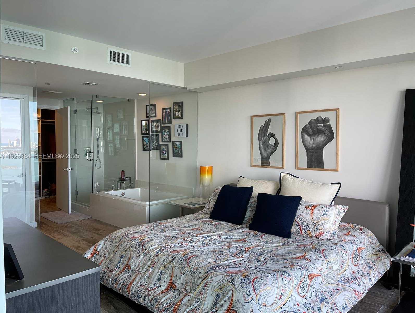 Small Image of 650 NORTH EAST 32ND ST #3005, Miami Number 10