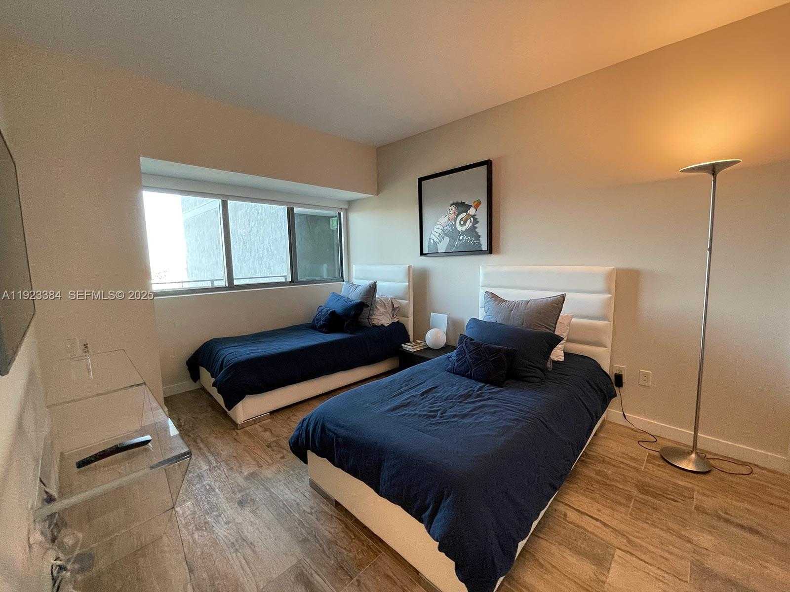 Small Image of 650 NORTH EAST 32ND ST #3005, Miami Number 16