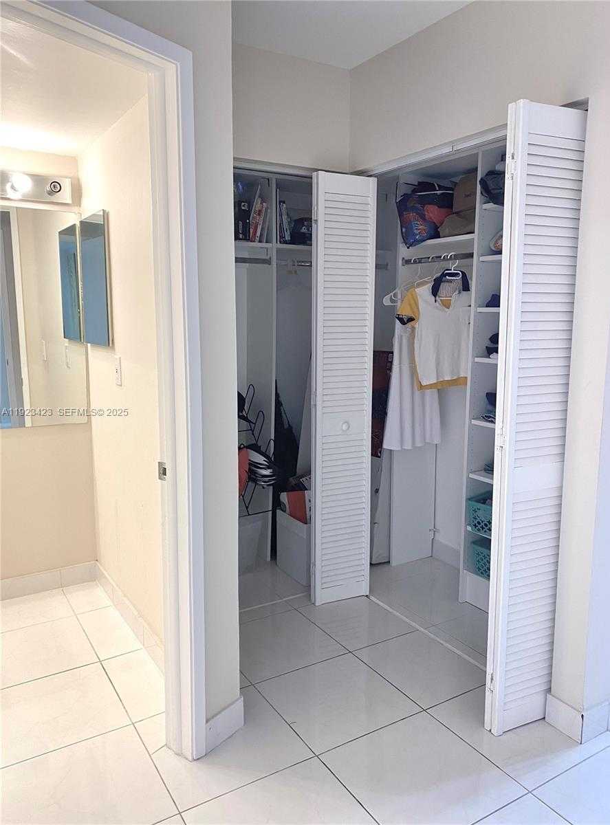 Imagen de Pequeño Objeto