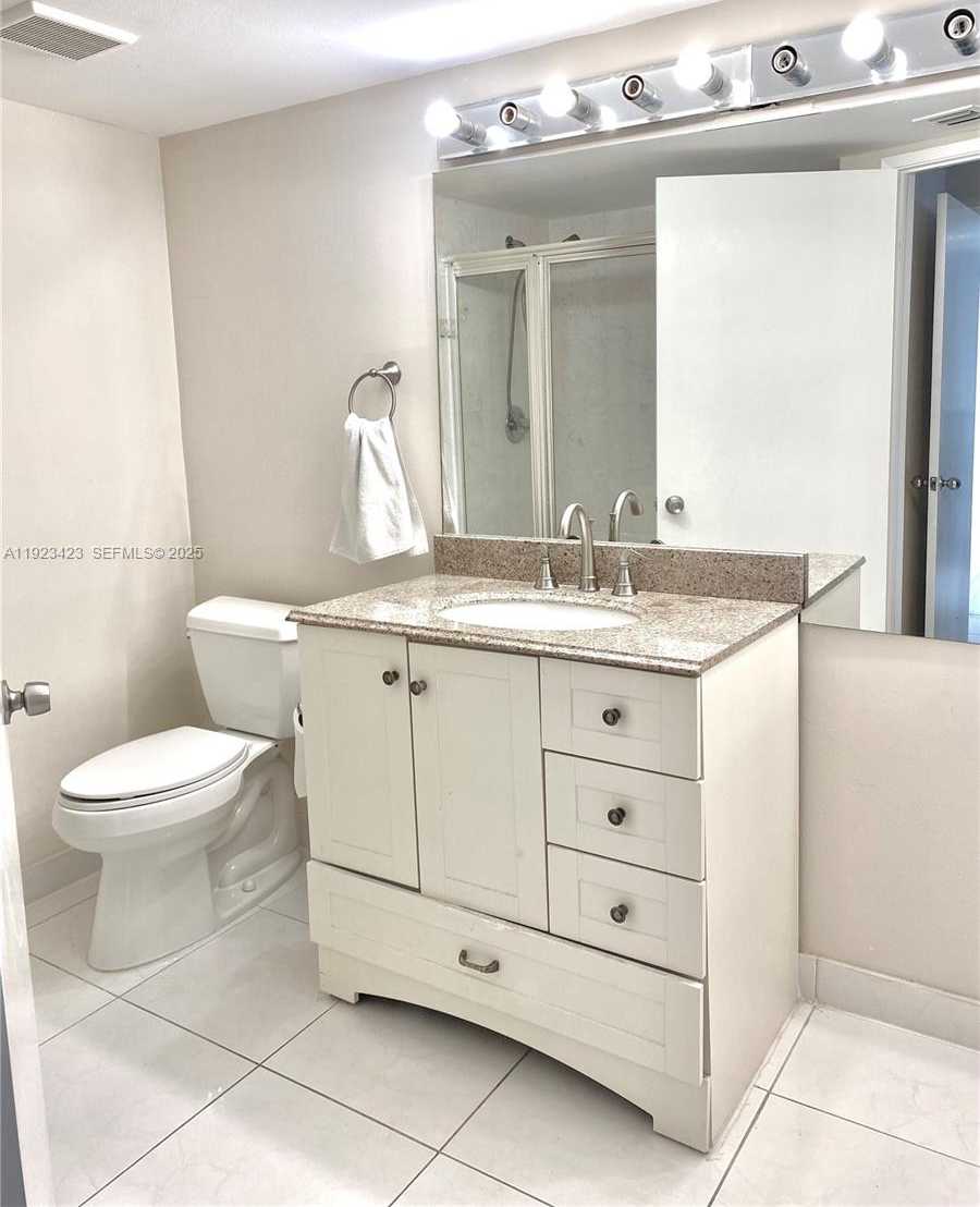 Imagen de Pequeño Objeto