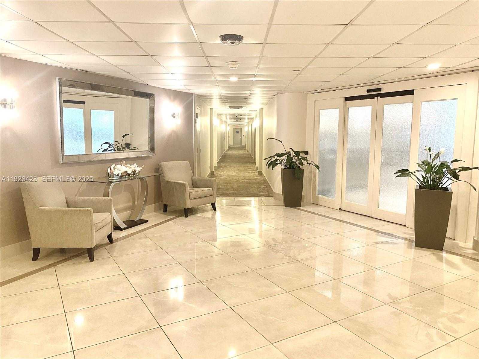 Imagen de Pequeño Objeto