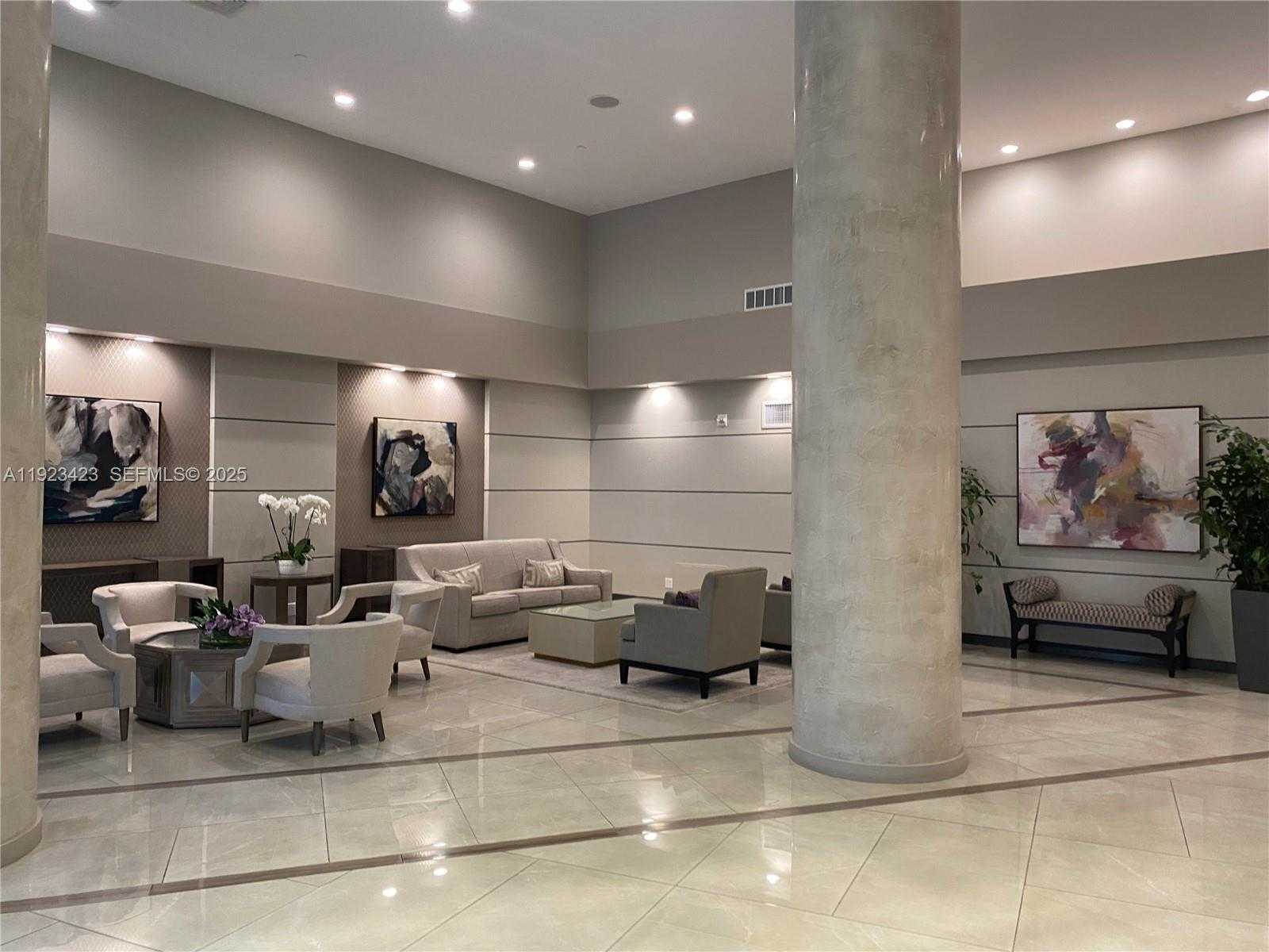 Imagen de Pequeño Objeto