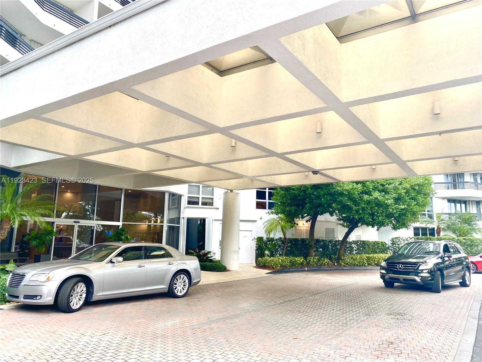 Imagen de Pequeño Objeto