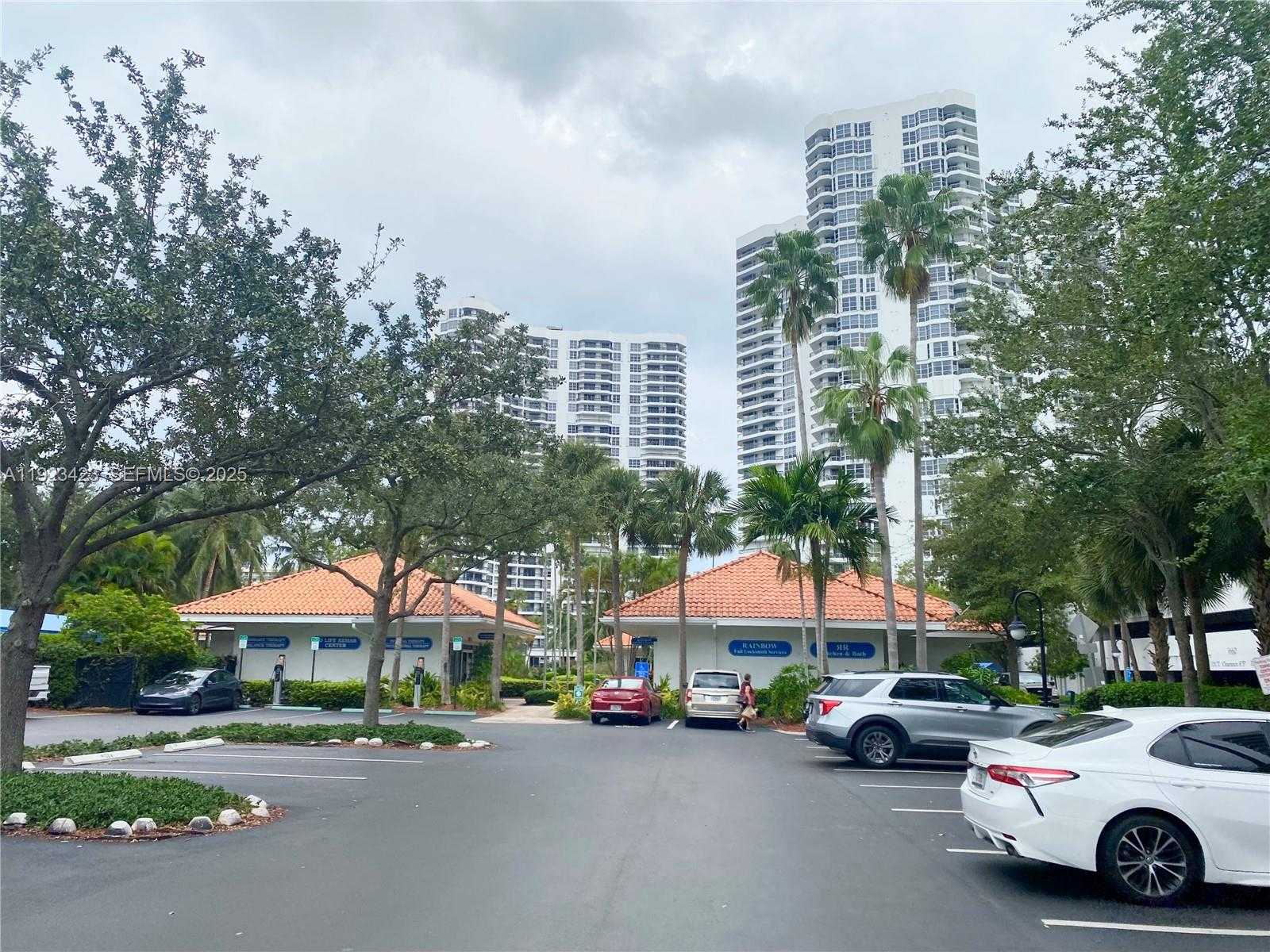 Imagen de Pequeño Objeto