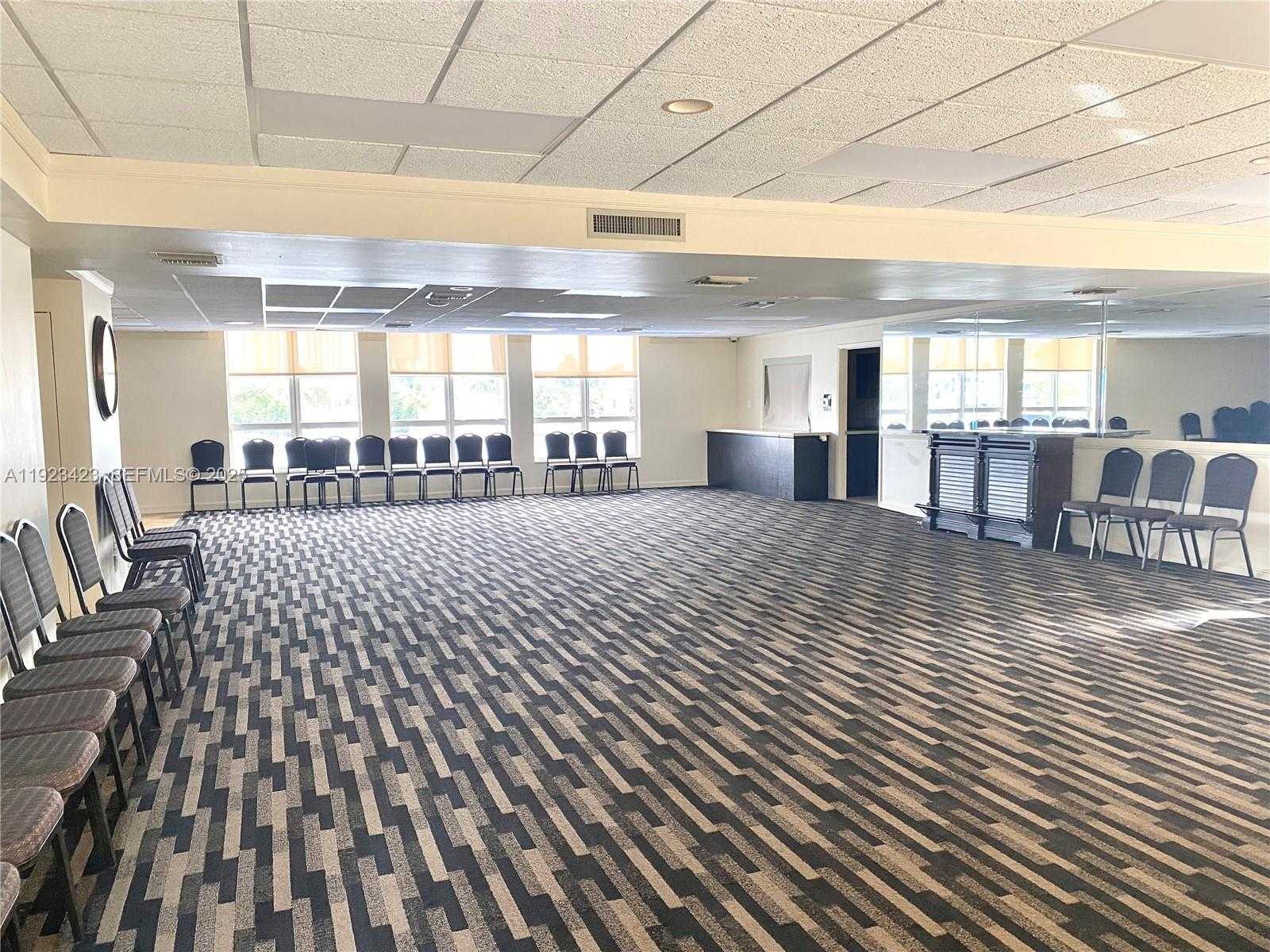 Imagen de Pequeño Objeto