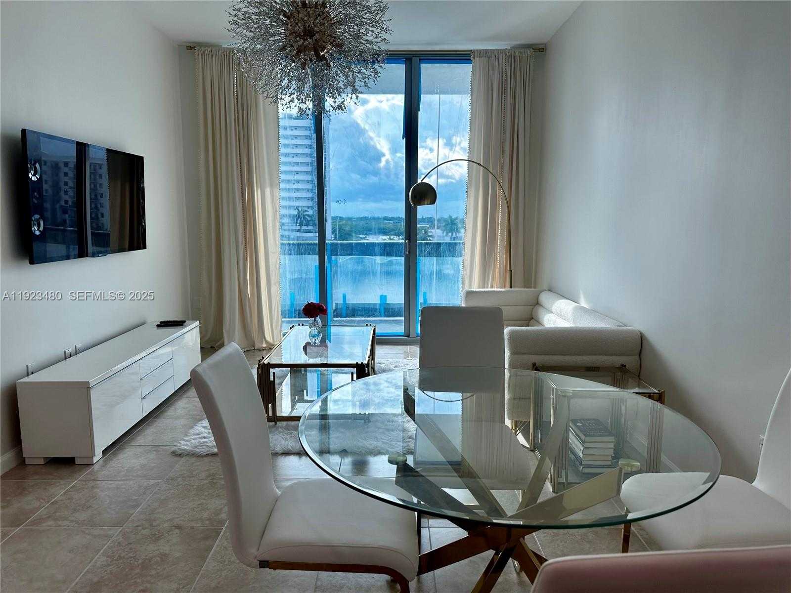 Small Image of 7930 EAST DR #DR, North Bay Village Number 6