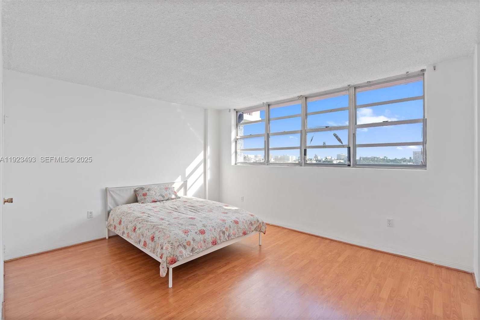Small Image of 800 WEST AVE #722, Miami Beach Number 17