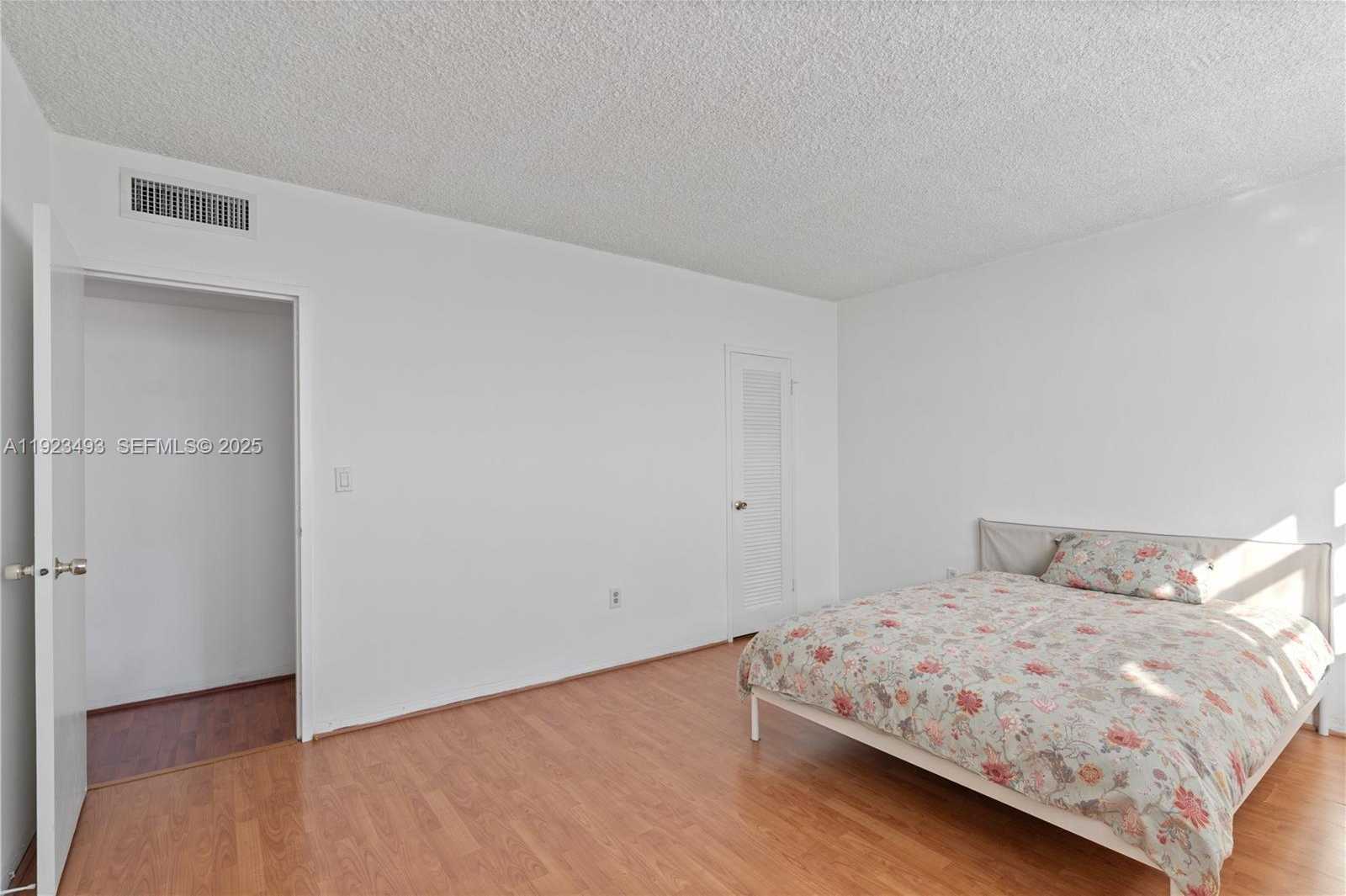 Small Image of 800 WEST AVE #722, Miami Beach Number 18