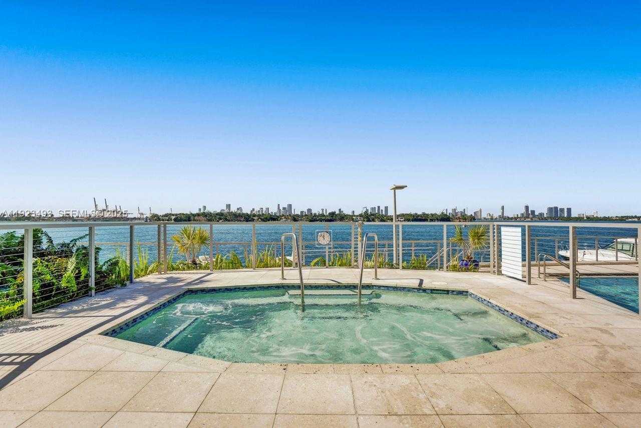 Small Image of 800 WEST AVE #722, Miami Beach Number 21