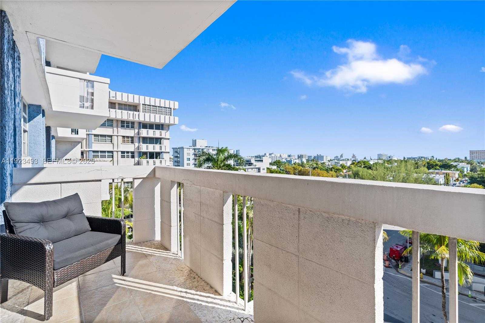 Small Image of 800 WEST AVE #722, Miami Beach Number 5