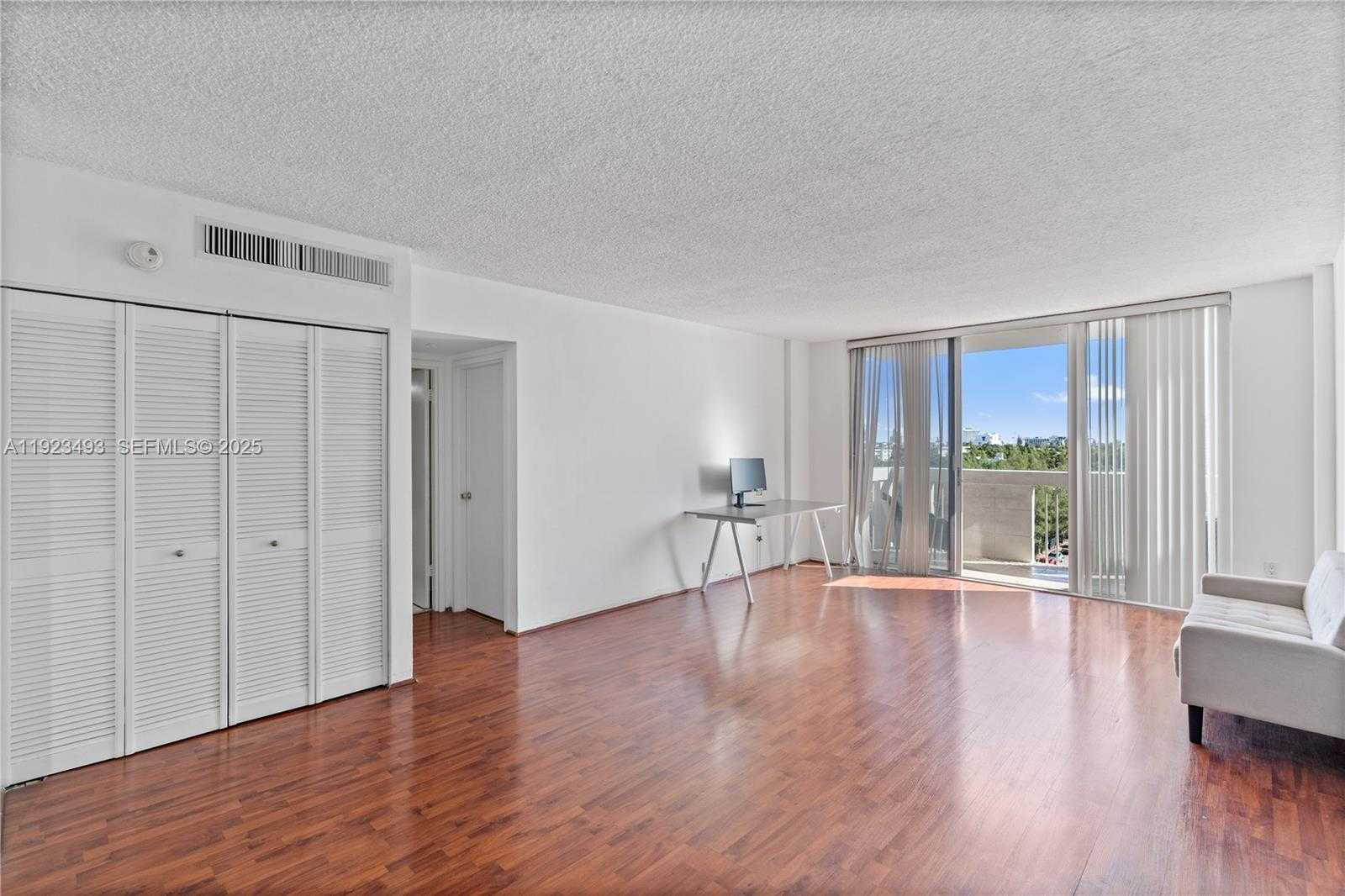 Small Image of 800 WEST AVE #722, Miami Beach Number 8