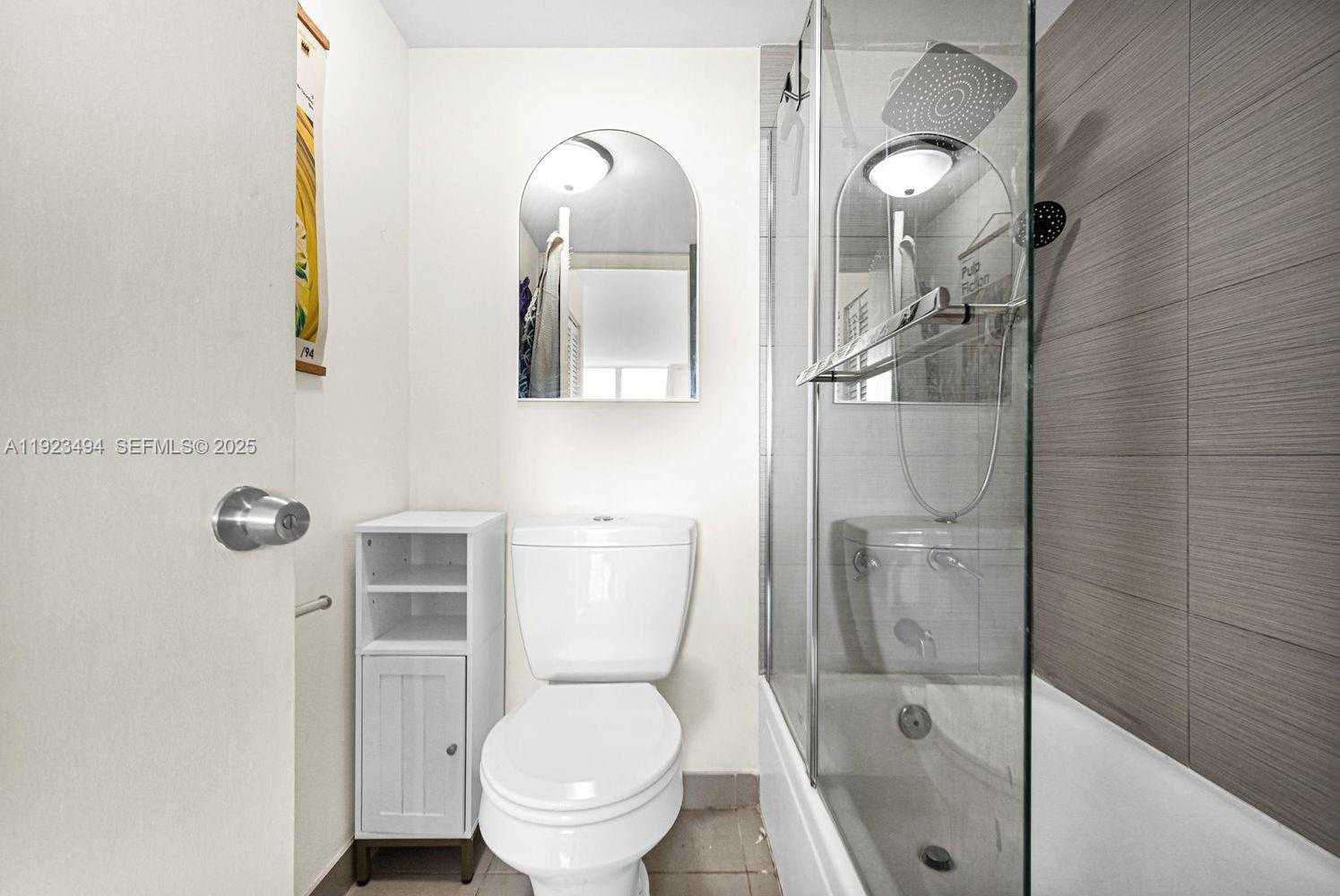 Small Image of 6900 BAY DR #6B, Miami Beach Number 16