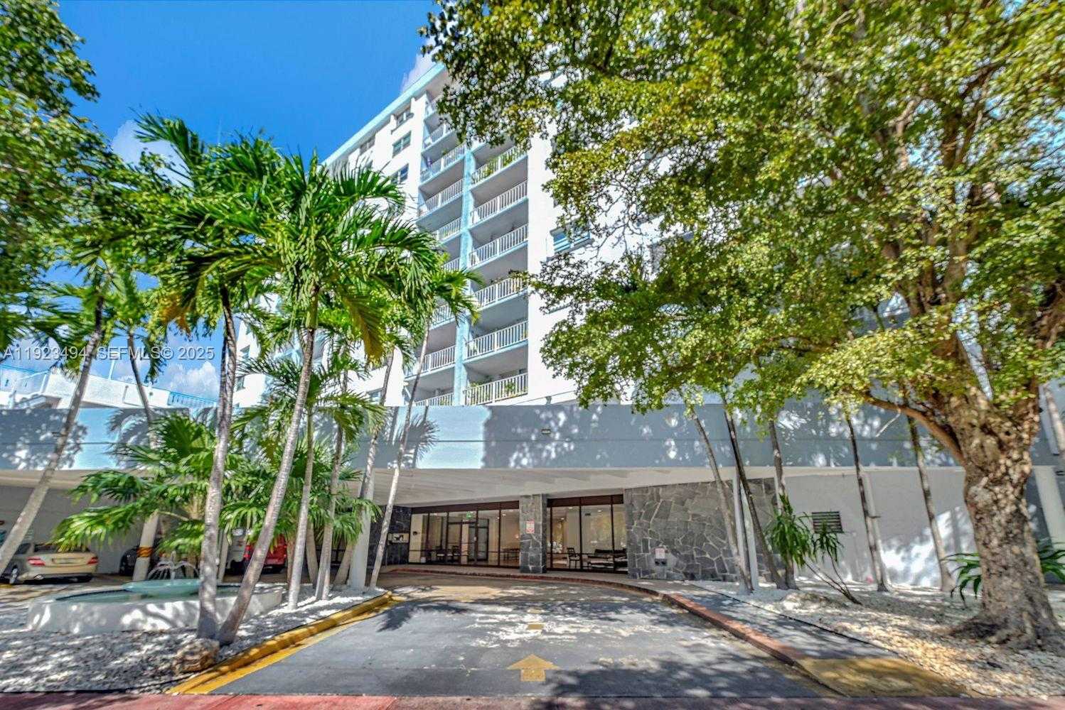 Small Image of 6900 BAY DR #6B, Miami Beach Number 26