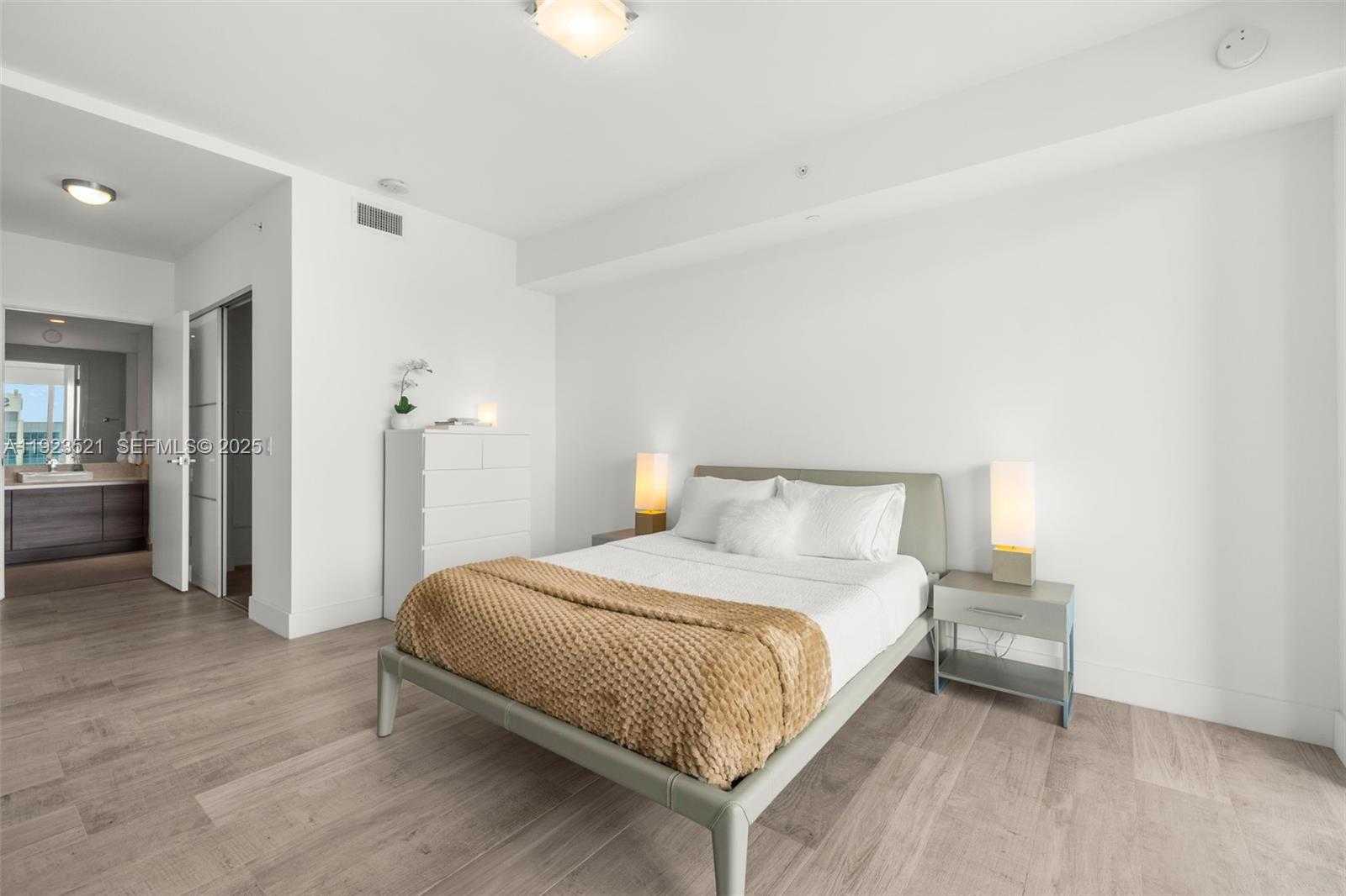 Small Image of 1080 BRICKELL AVE #3602, Miami Number 26