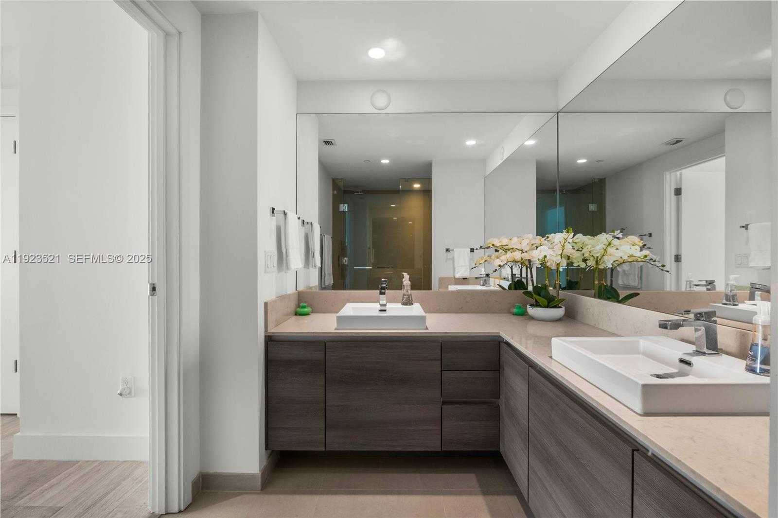 Small Image of 1080 BRICKELL AVE #3602, Miami Number 33