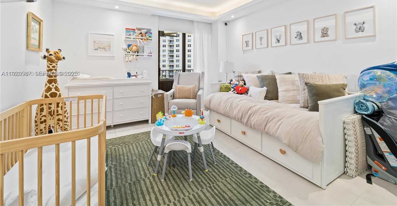 Small Image of 520 BRICKELL KEY DR #A713, Miami Number 17