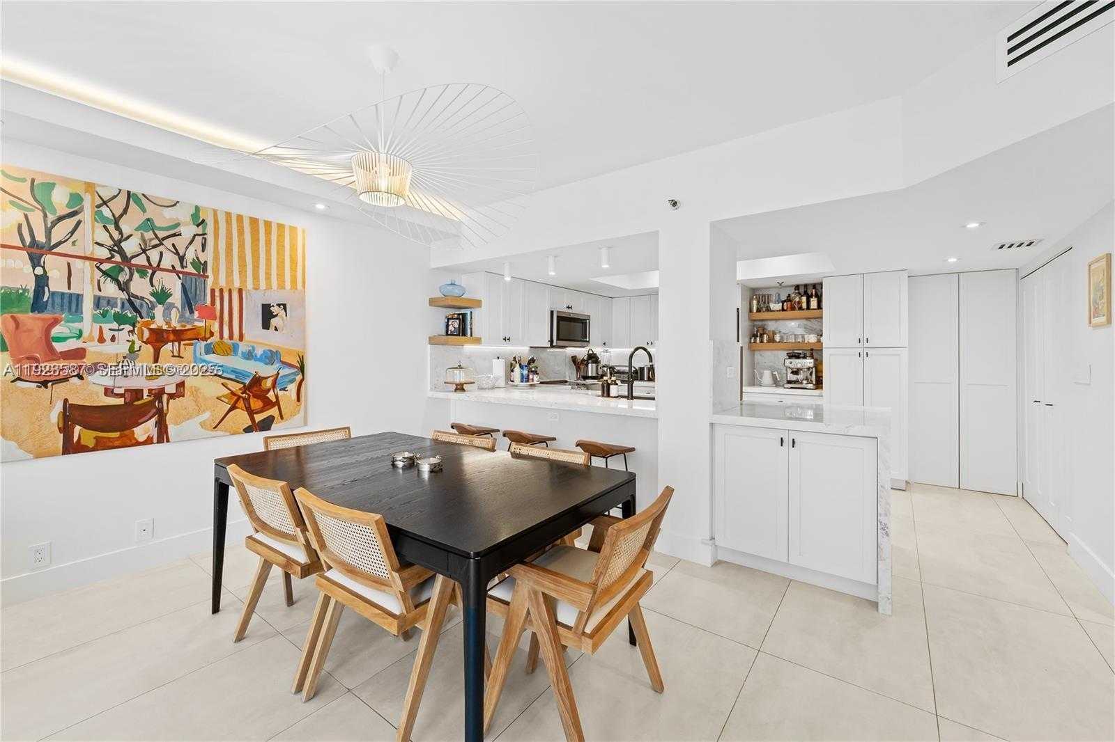 Small Image of 520 BRICKELL KEY DR #A713, Miami Number 2