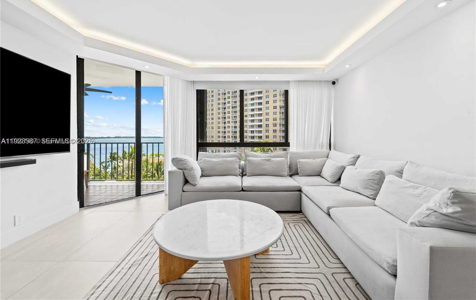 Small Image of 520 BRICKELL KEY DR #A713, Miami Number 3