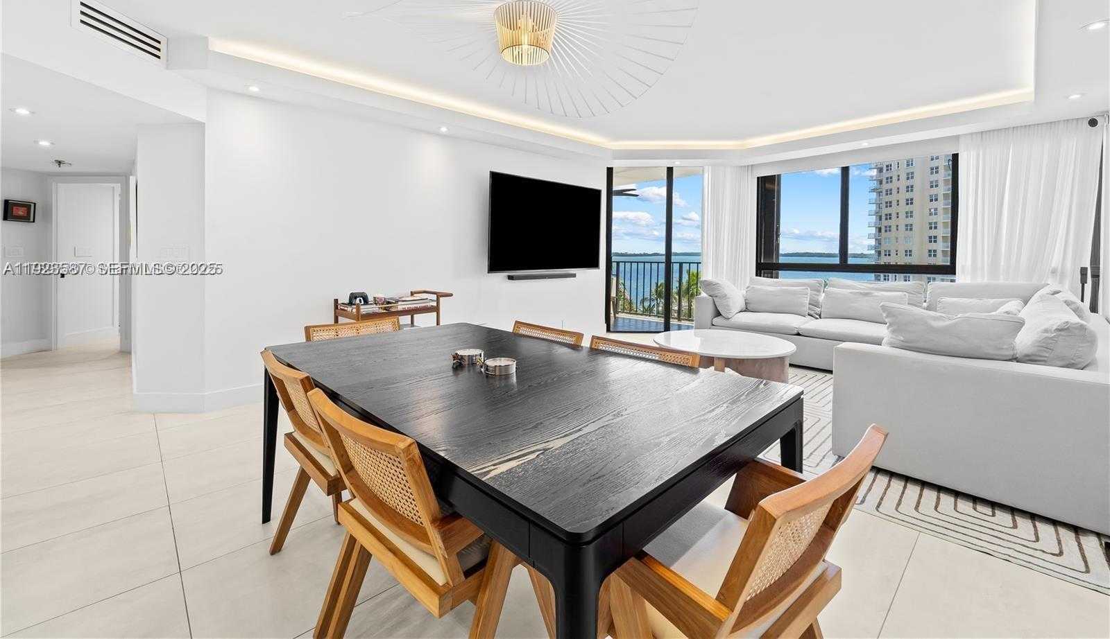 Small Image of 520 BRICKELL KEY DR #A713, Miami Number 5