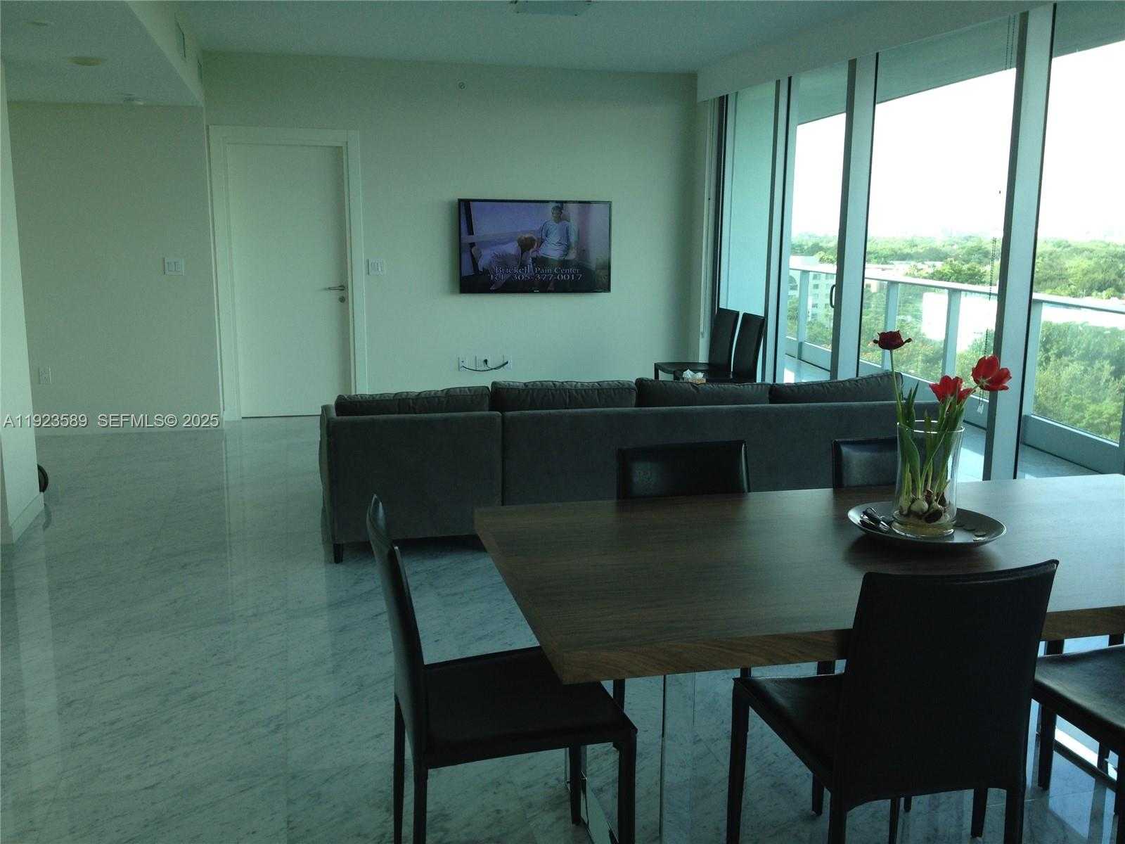 Small Image of 2627 SOUTH BAYSHORE DR #1208, Miami Number 4